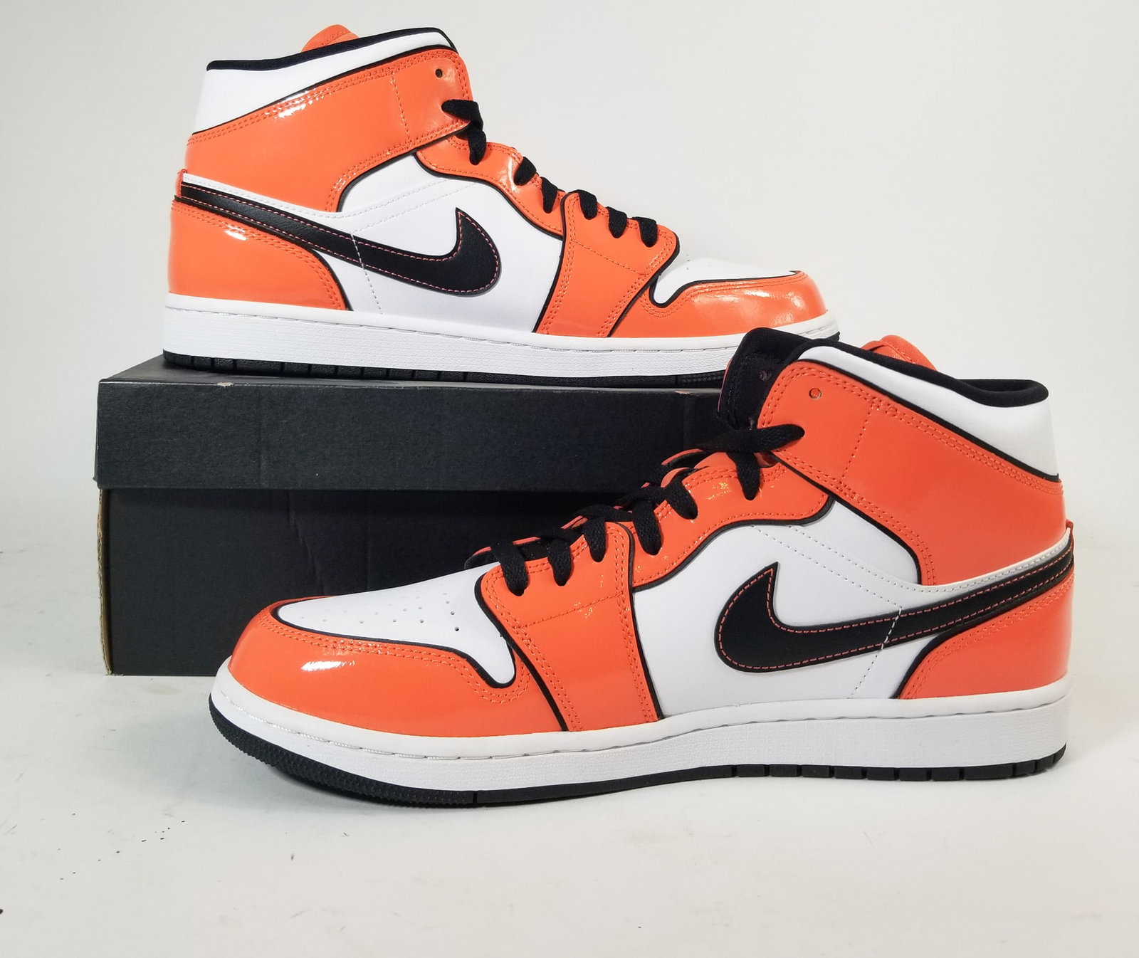 Jordan 1 Mid SE Turf Orange Sneaker IOB - 2