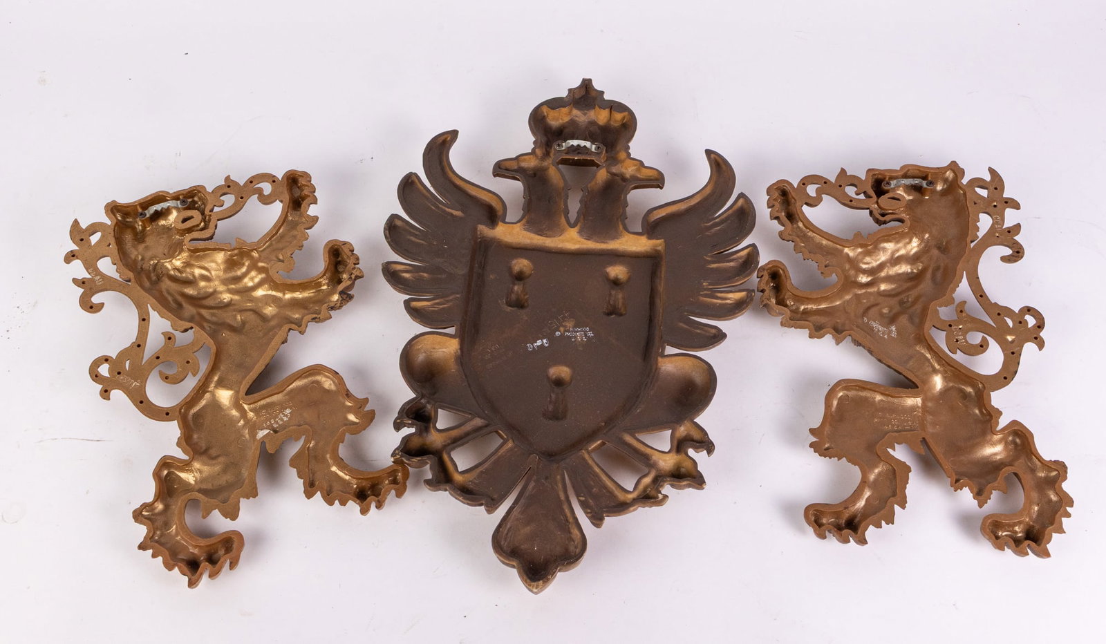 Vintage Mid Century Burwood Crest Shield Wall Hanging - 3