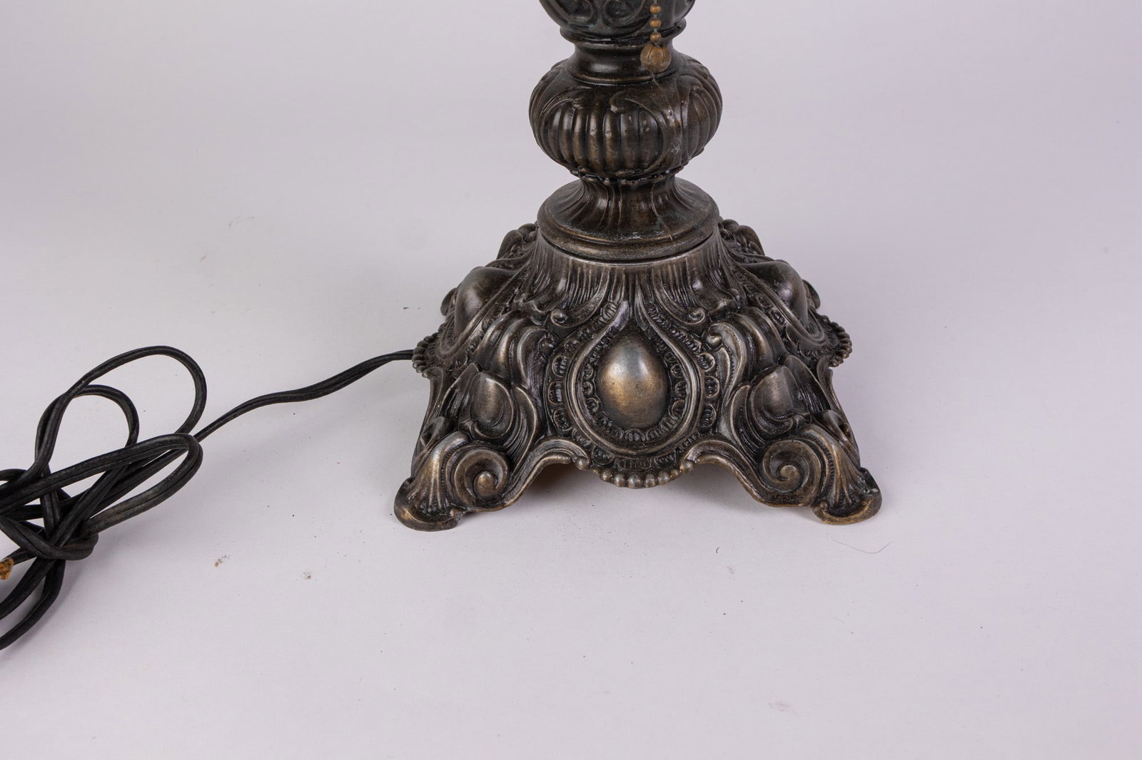 Vintage Table Lamp with Leaded Glass Shade - 4