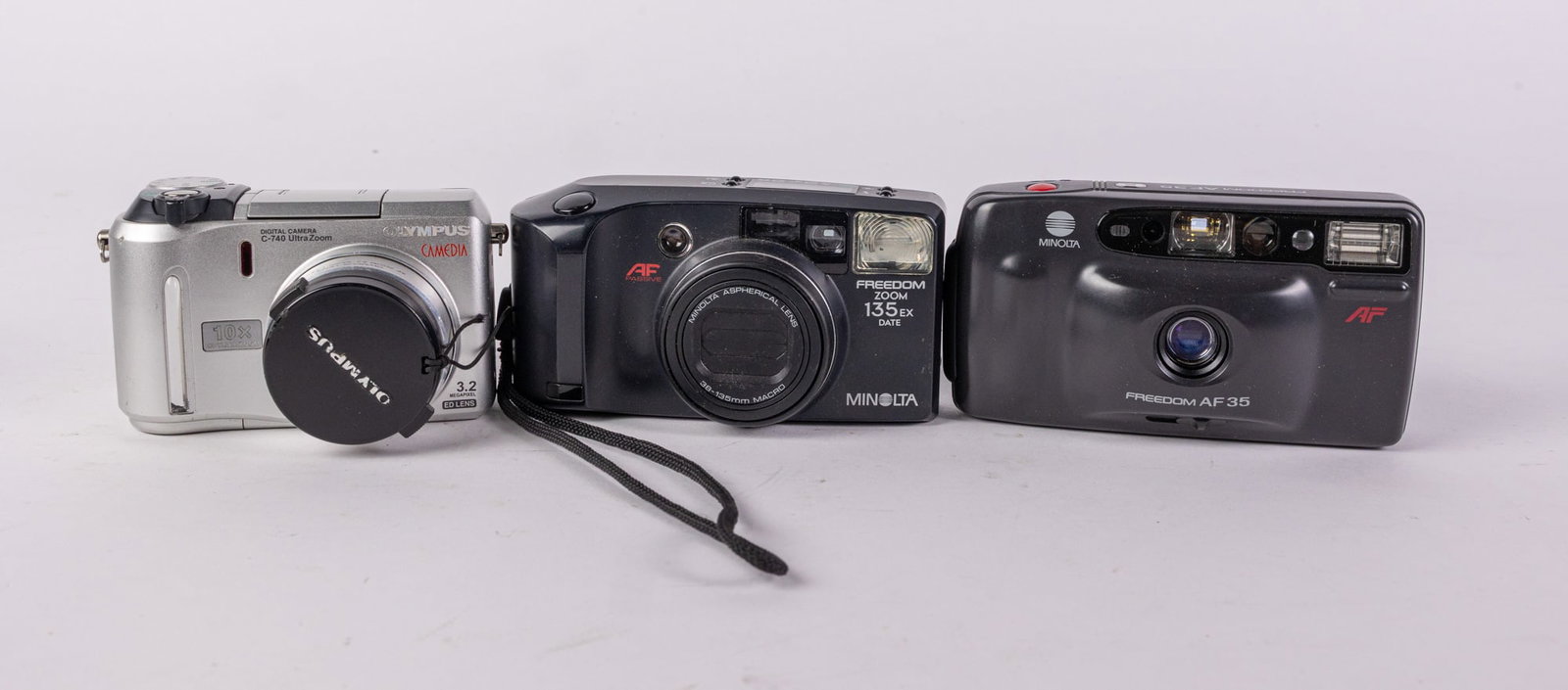 Assorted Vintage Cameras (1 of 3)