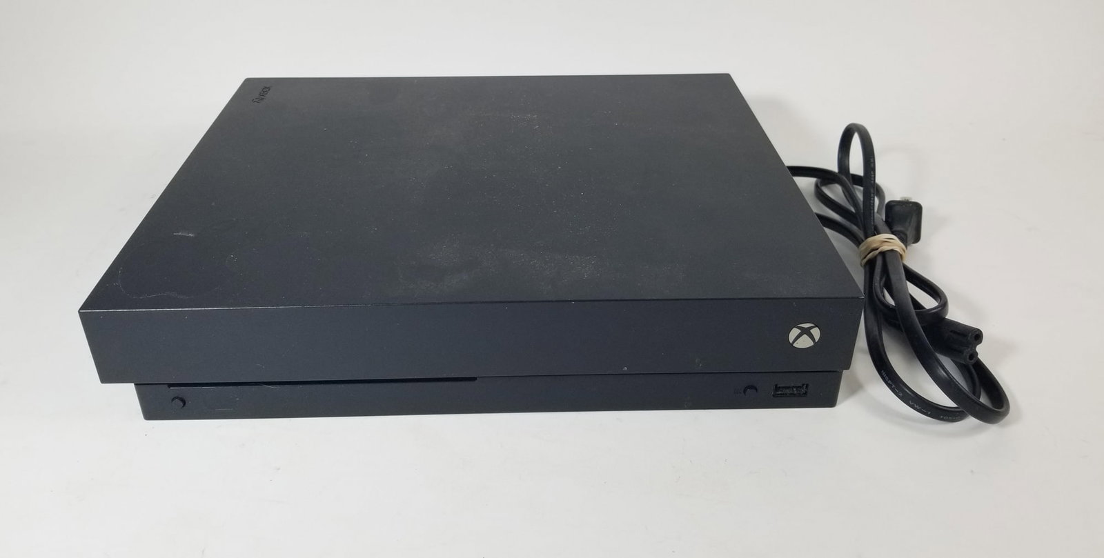 Xbox One X Console: Xbox One X Console Only: untested, no controller Literature Brooks Auction – Online Auction Terms & Conditions Contact: (856) 694-2960 | info@brooks.auction READ BEFORE YOU BID: We want you to