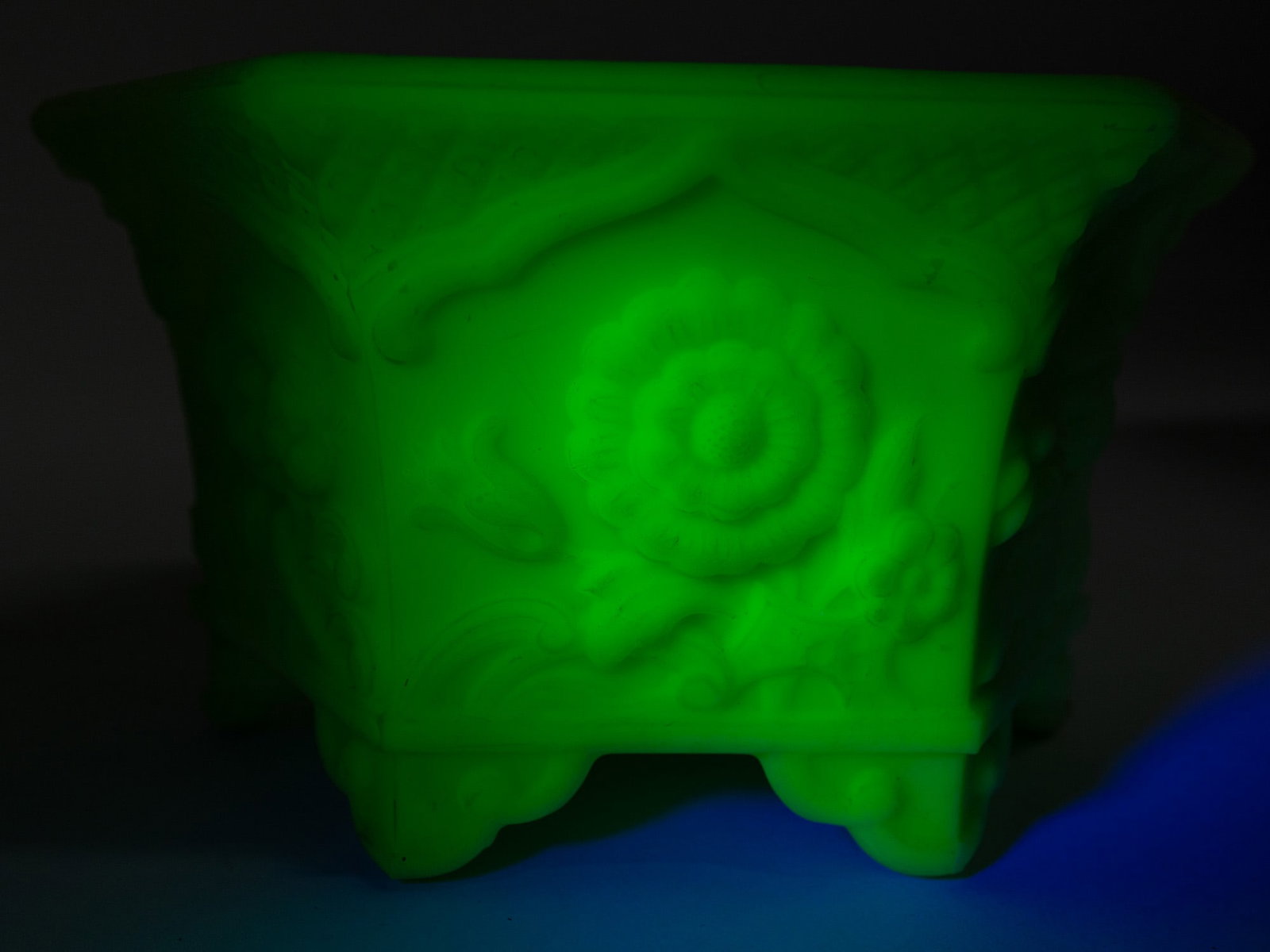 Two Pieces of Fenton Uranium Satin Uranium Custard Glass - 7