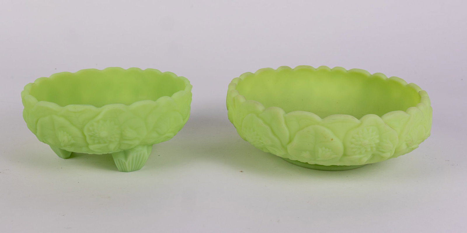 Pair of Fenton "Lily" Uranium Satin Custard Glass Bowls: Pair of Fenton "Lily" Uranium Satin Custard Glass Bowls Size 3.5" x 9" x 9" Literature Brooks Auction – Online Auction Terms & Conditions Contact: (856) 694-2960 | info@brooks.auction READ
