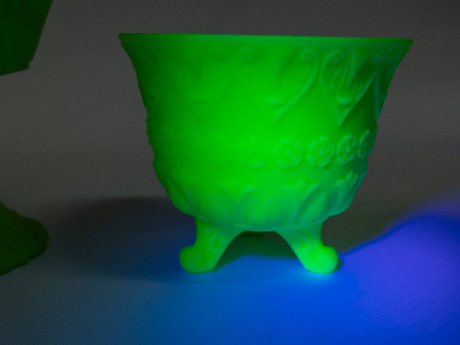 Three Pieces of Fenton Uranium Satin Custard Glass - 6