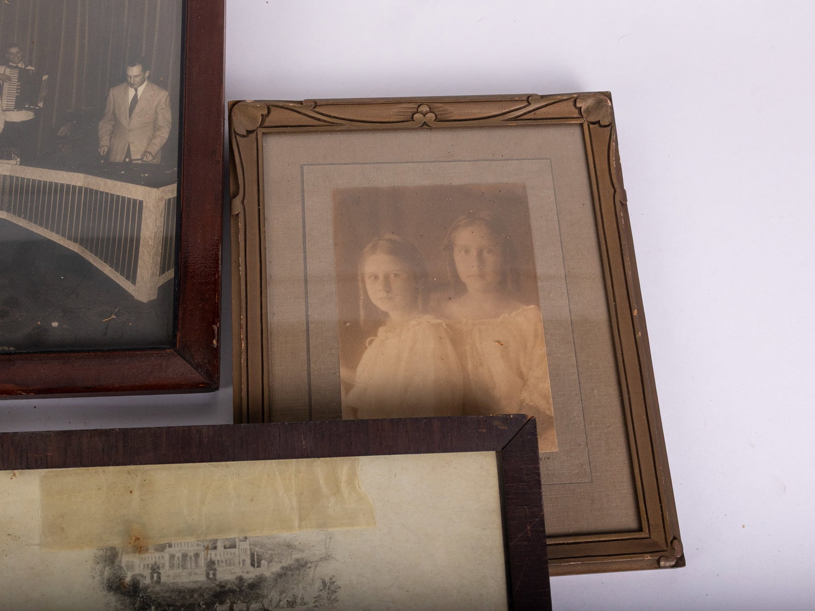 Lot of Assorted Vintage and Antique Framed Photographs - 4