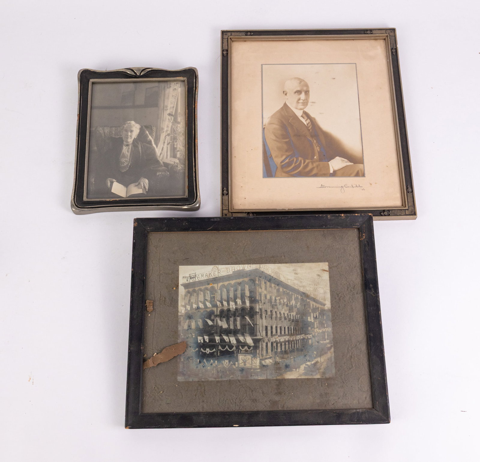 Lot of Assorted Vintage and Antique Framed Photographs (1 of 5)