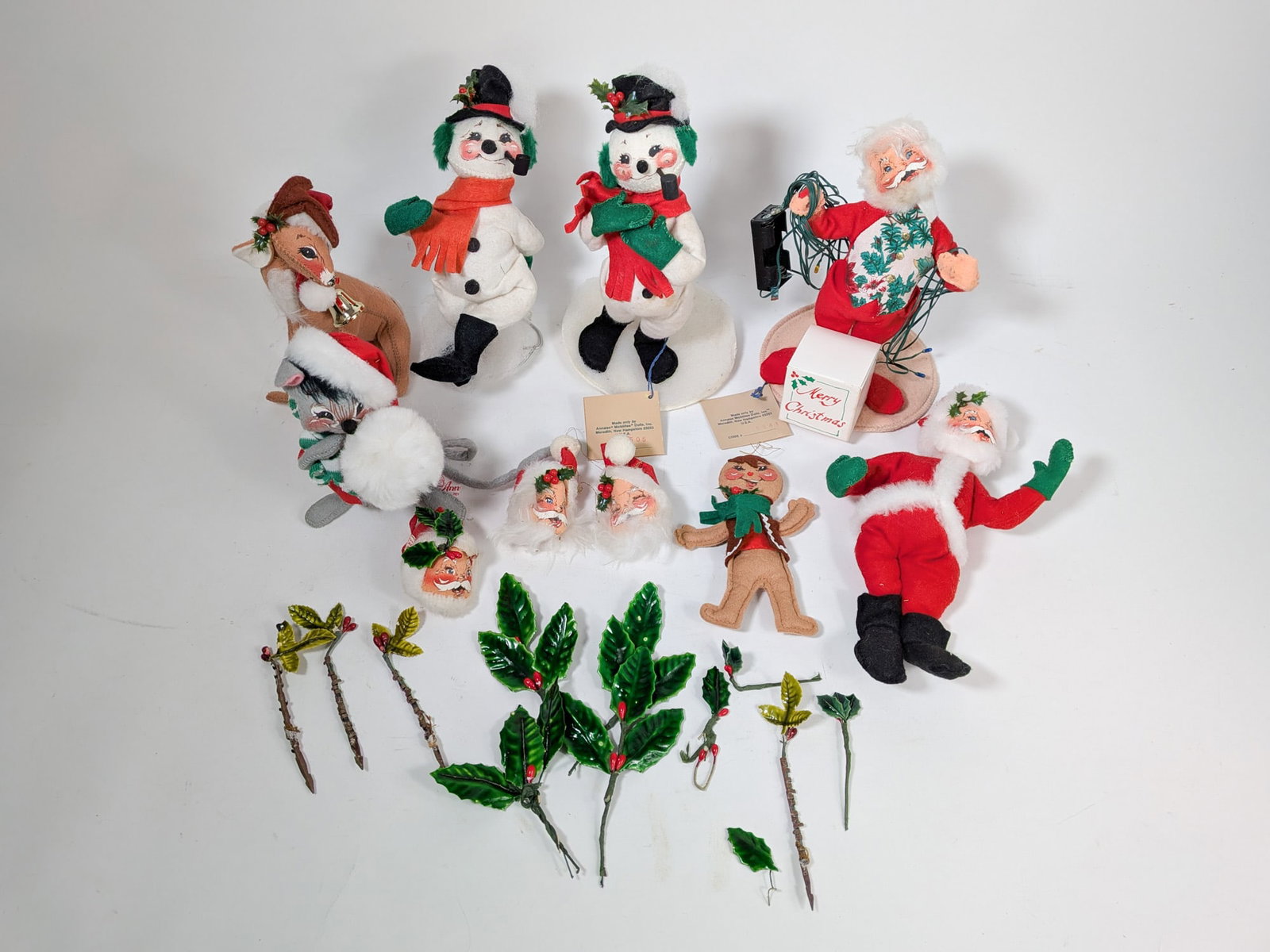 Assortment of Vintage Annalee Figures: Assortment of Vintage Annalee Figures Size 7" x 12" x 12" Literature Brooks Auction – Online Auction Terms & Conditions Contact: (856) 694-2960 | info@brooks.auction READ BEFORE YOU BID: