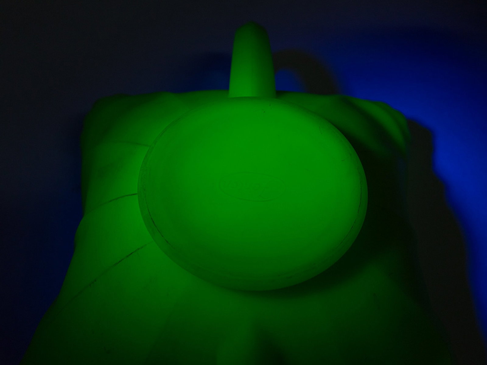 Two Pieces of Fenton Uranium Satin Custard Art Glass - 5