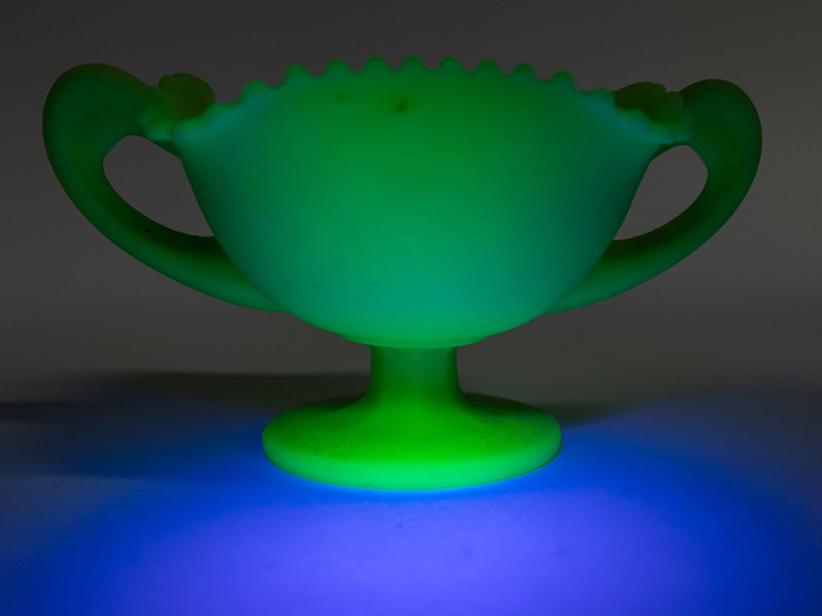 Two Pieces of Fenton Uranium Satin Custard Art Glass - 7