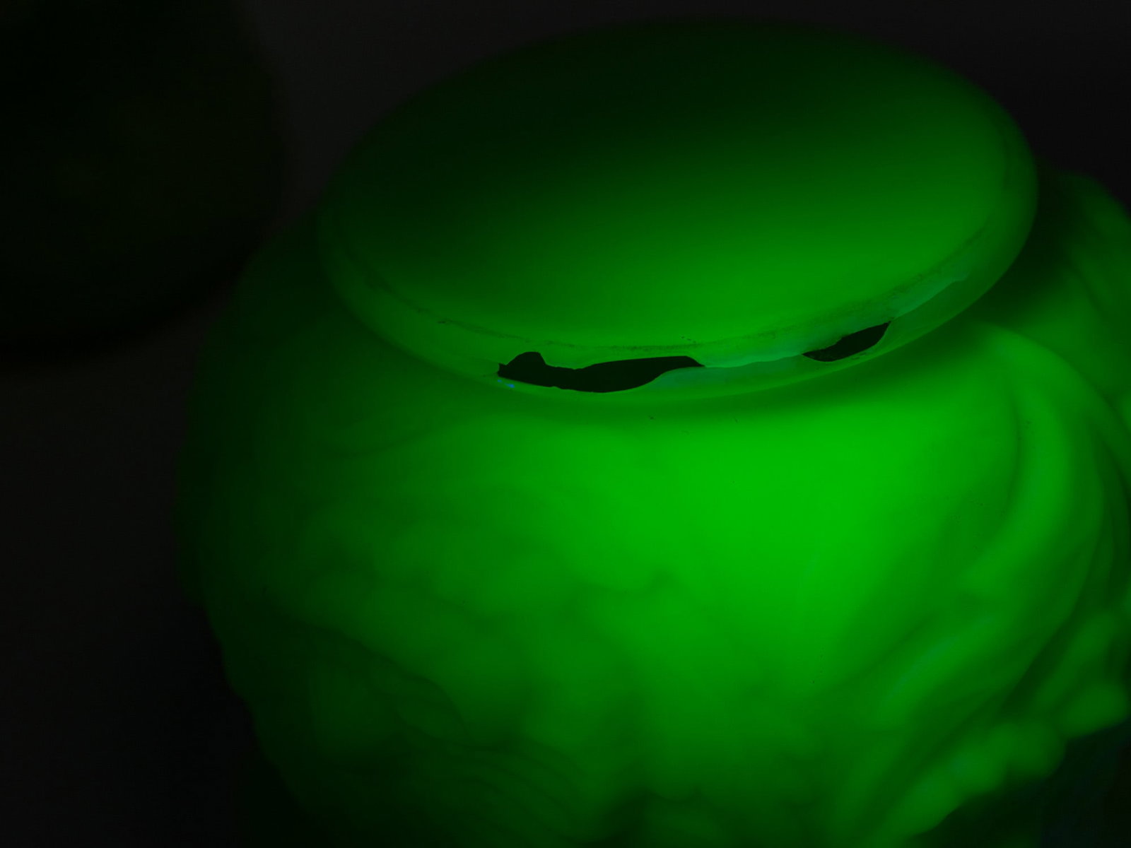 Two Pieces of Fenton "Poppy" Uranium Satin Custard Art Glass - 6