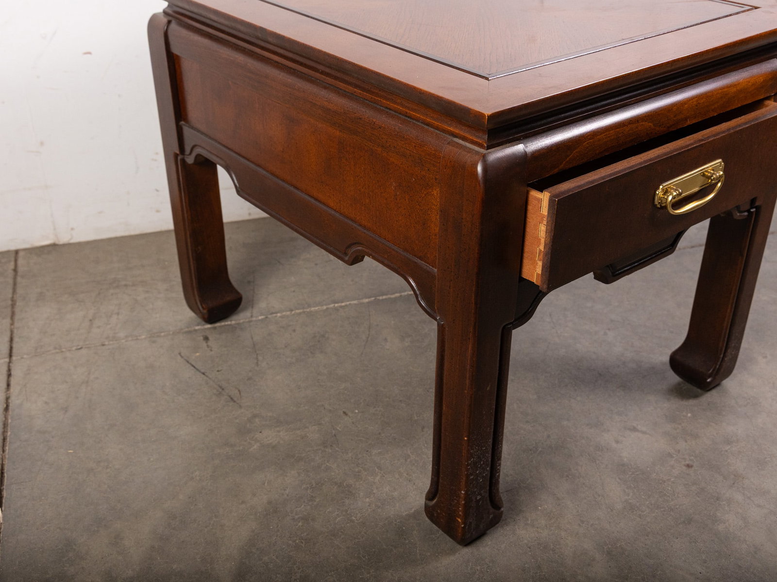 Vintage Broyhill Premier Collection Oriental Style End Table - 4