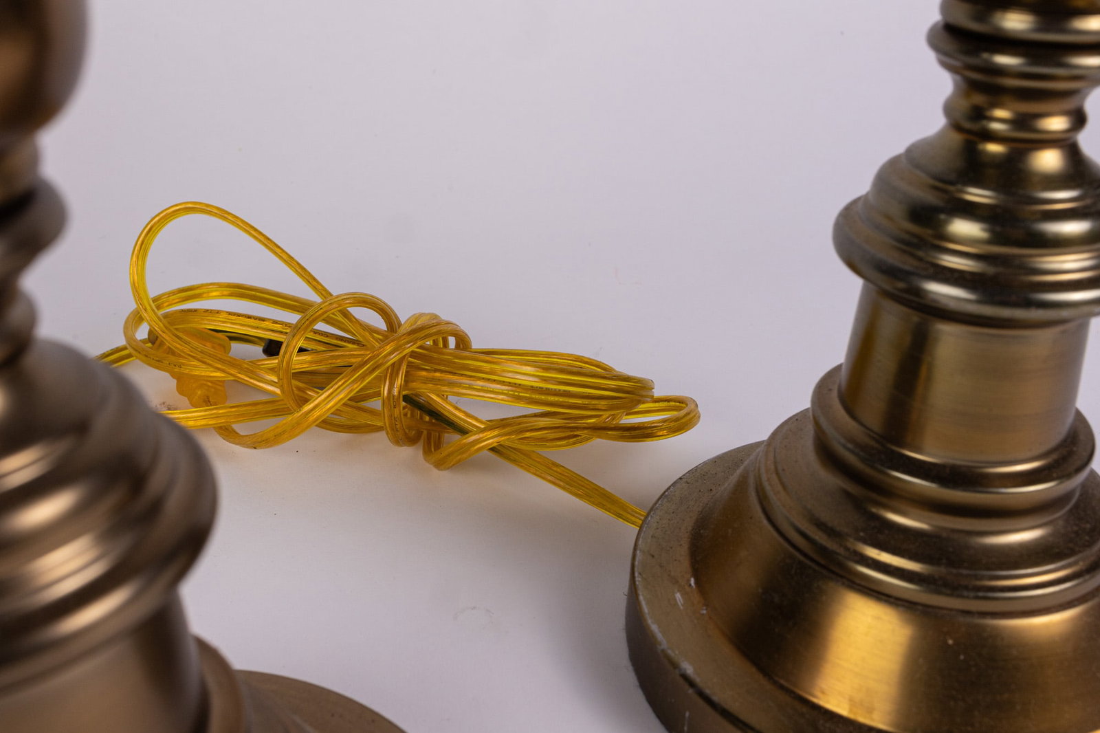 Pair of Vintage Brass-Toned Decorative Table Lamps - 3