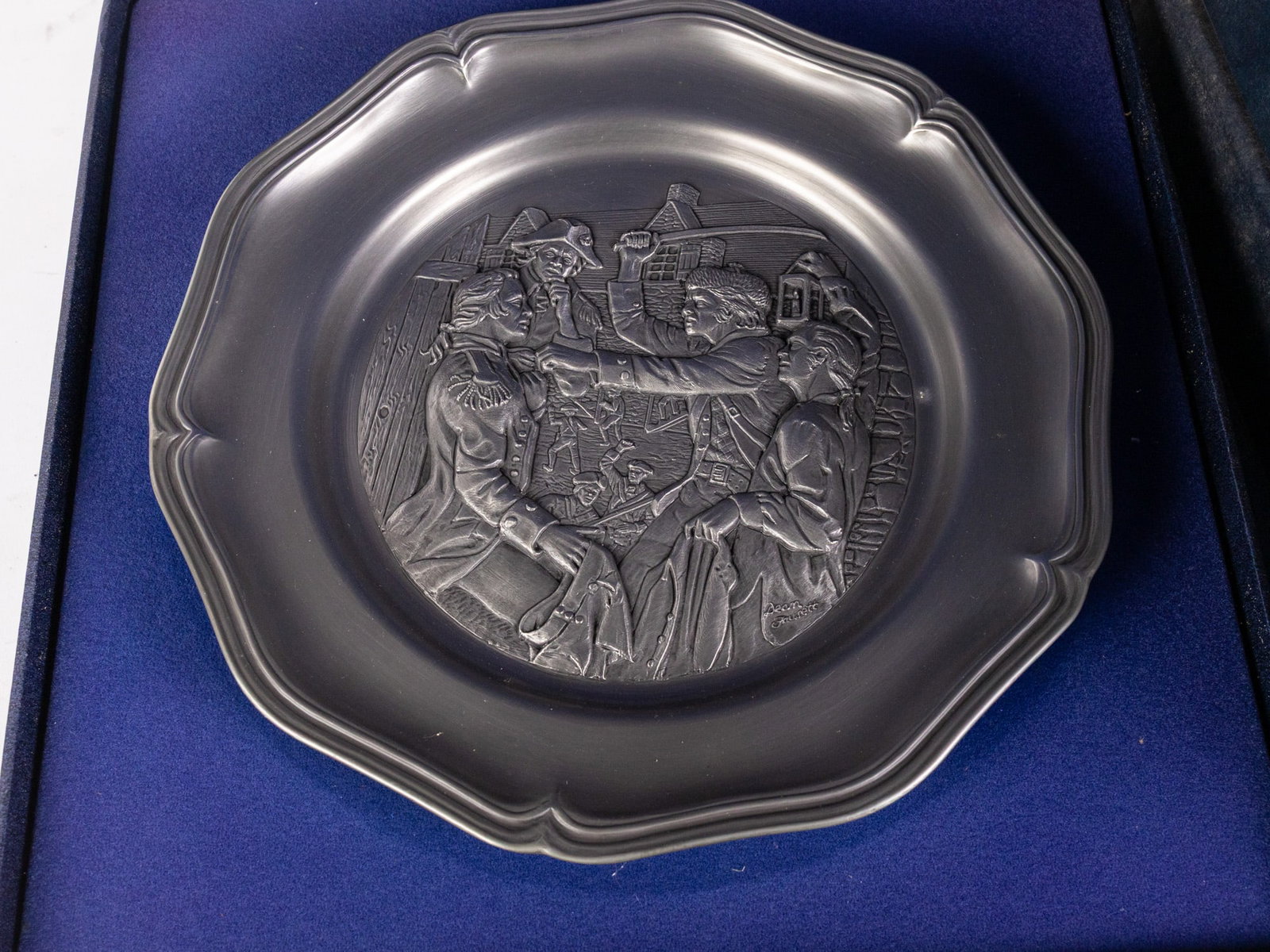 Set of Twelve Commemorative Pewter Plate Commemorating the Bicentennial By The Franklin Mint - 10