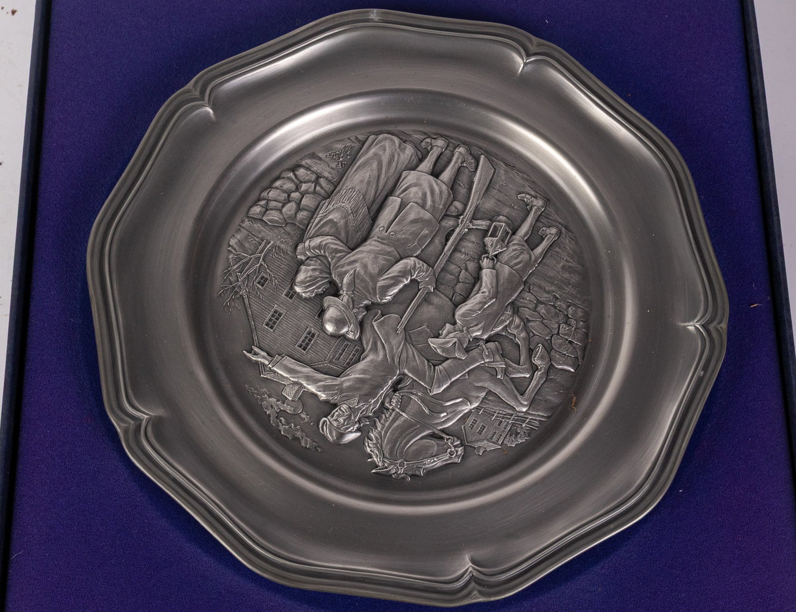 Set of Twelve Commemorative Pewter Plate Commemorating the Bicentennial By The Franklin Mint - 12