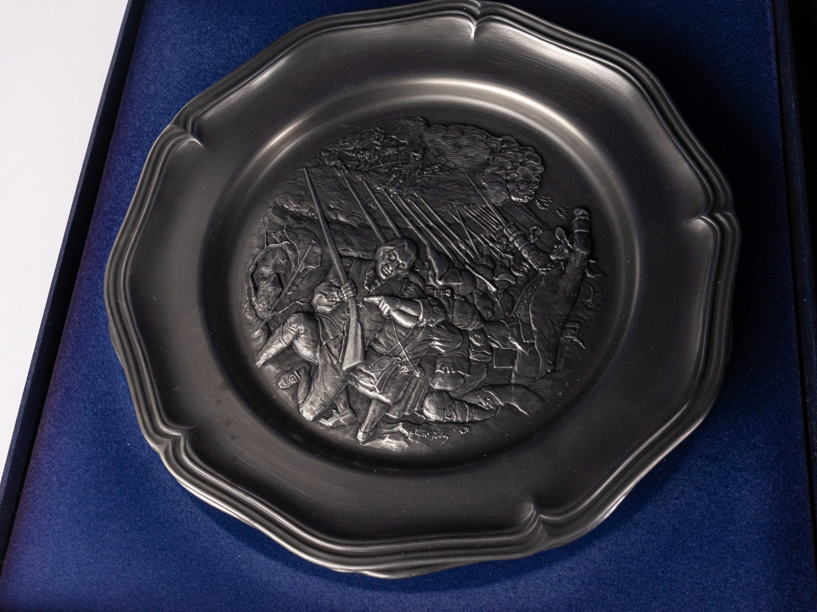 Set of Twelve Commemorative Pewter Plate Commemorating the Bicentennial By The Franklin Mint - 6
