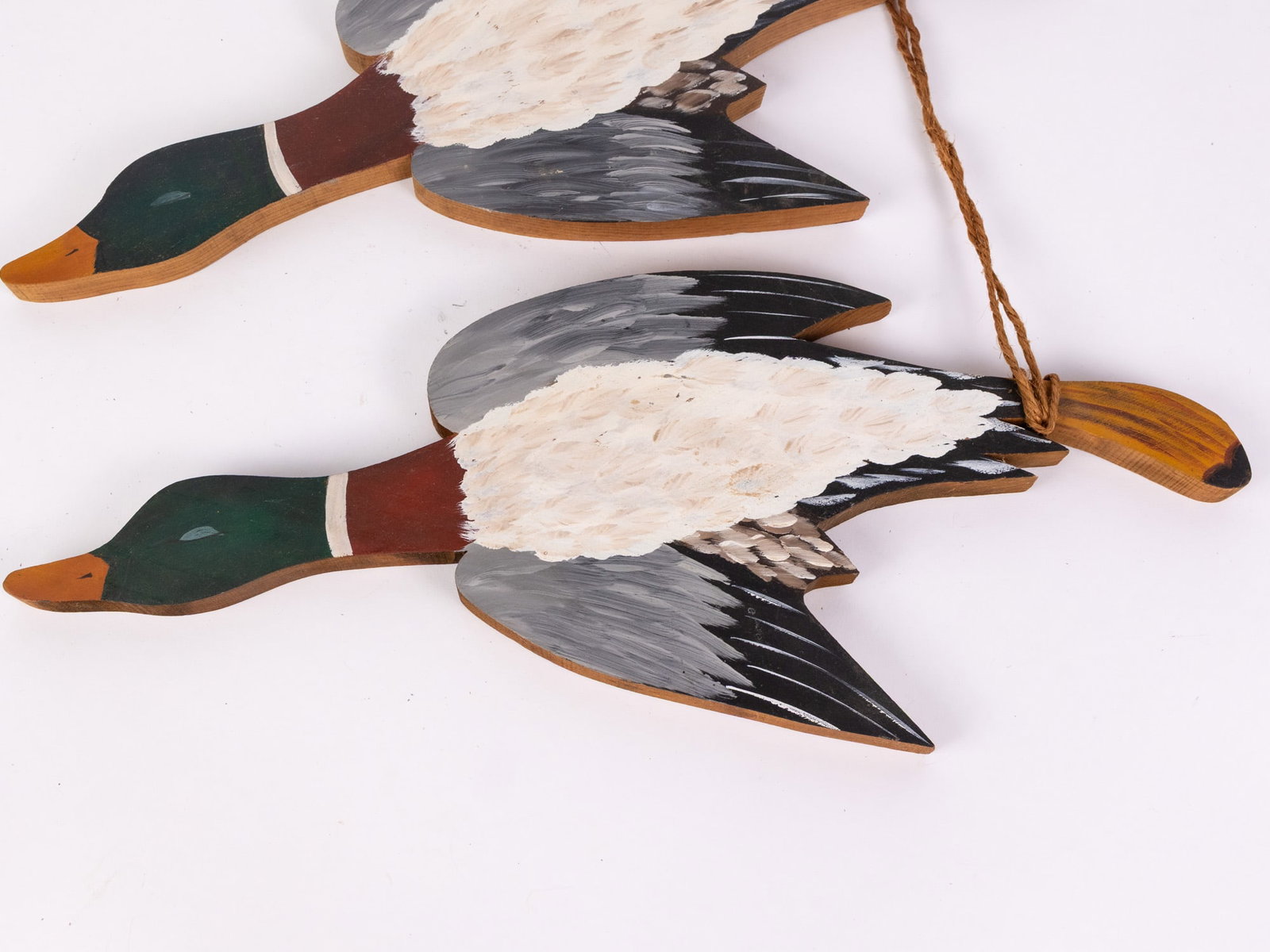 Pair of Vintage Mallard Drake Duck Wall Plaques - 3