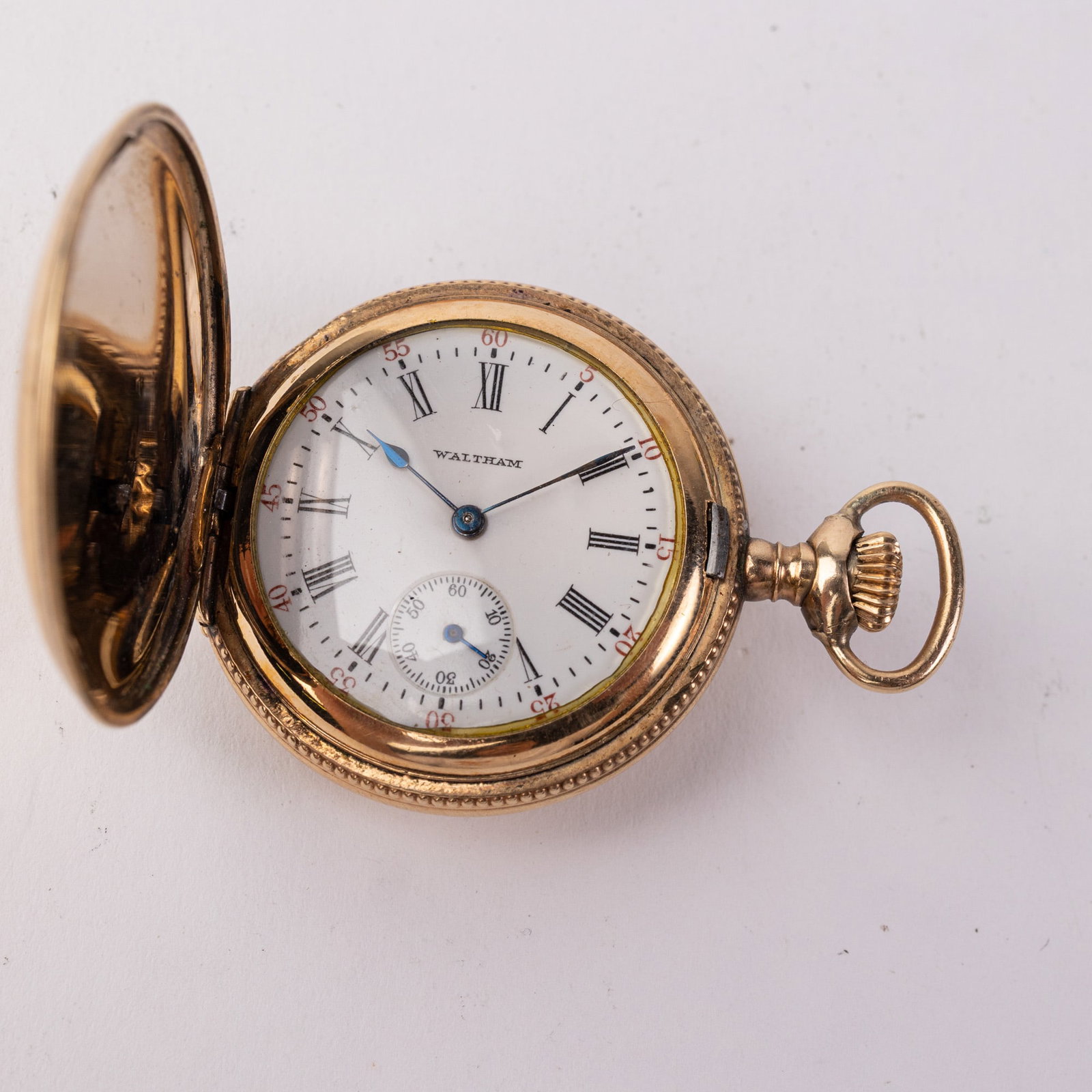 Lady Waltham c. 1905 Antique Pocket Watch: 17 Jewels, case marked 1208562, serial number 14166461, stone setting in center of back Literature Brooks Auction – Online Auction Terms & Conditions Contact: (856) 694-2960 |