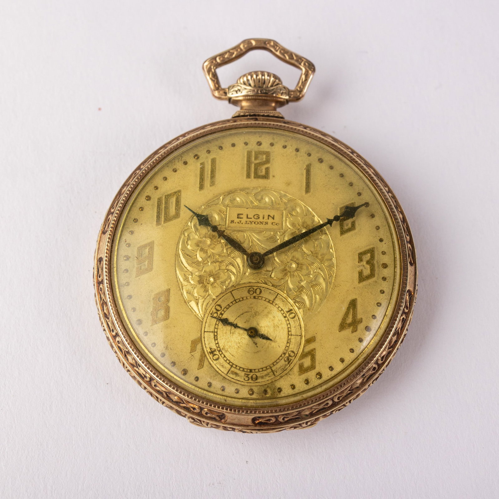 Antique Elgin Pocket Watch c. 1926: 17 Jewels, case marked 6810935, serial number 29434163, running! marked 14k gold filled Size 12/s [movement] Literature Brooks Auction – Online Auction Terms & Conditions Contact: (856) 694-296