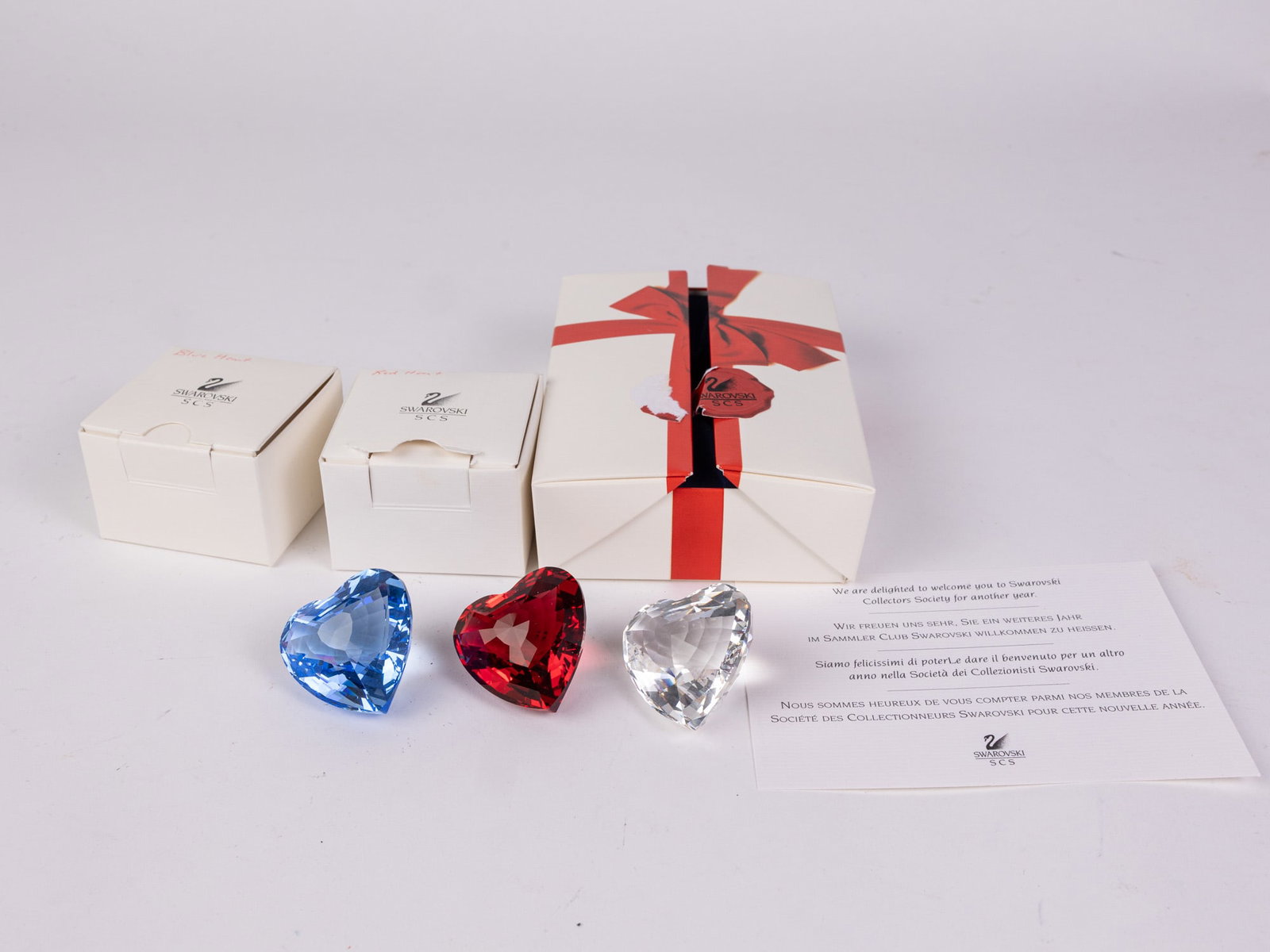 Three Swarovski Crystal Renewal Gift Hearts IOB: Three Swarovski Crystal Renewal Gift Hearts IOB including 1996, 1997 and 1998 editions. Size 1.5" Literature Brooks Auction – Online Auction Terms & Conditions Contact: (856) 694-2960 |