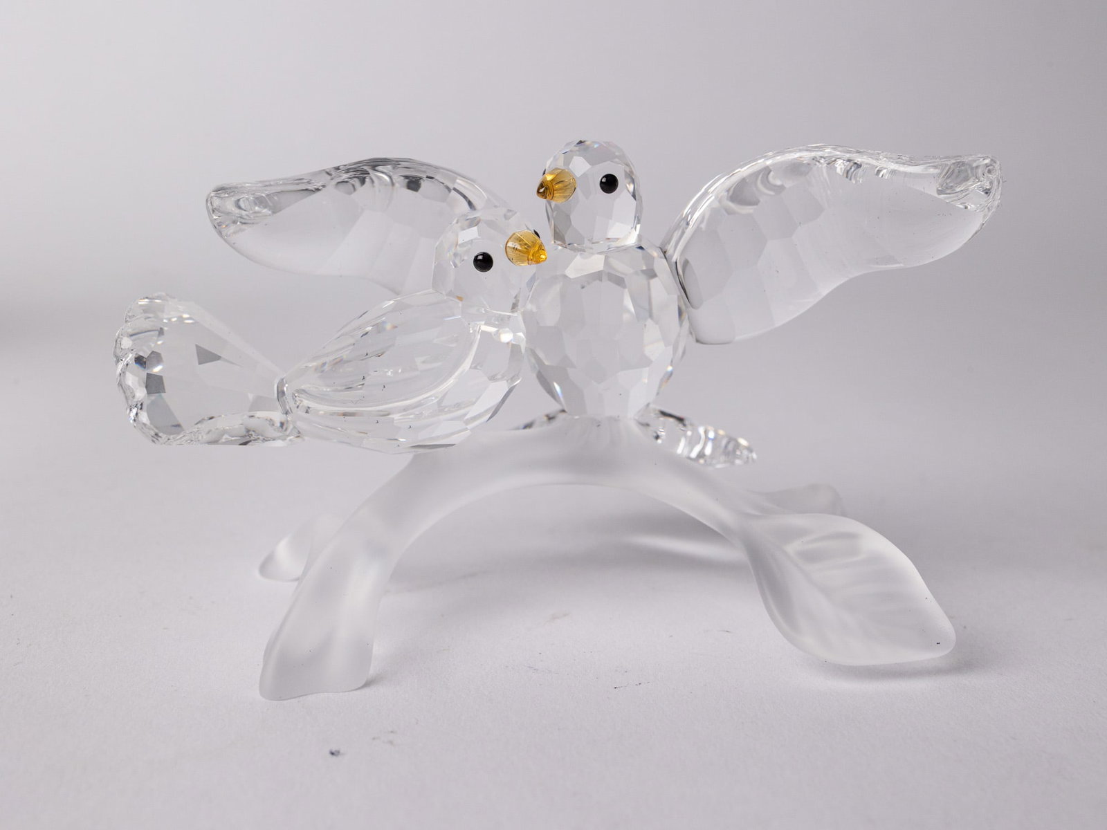 Swarovski "Turtle Doves " Crystal Figurine IOB - 4