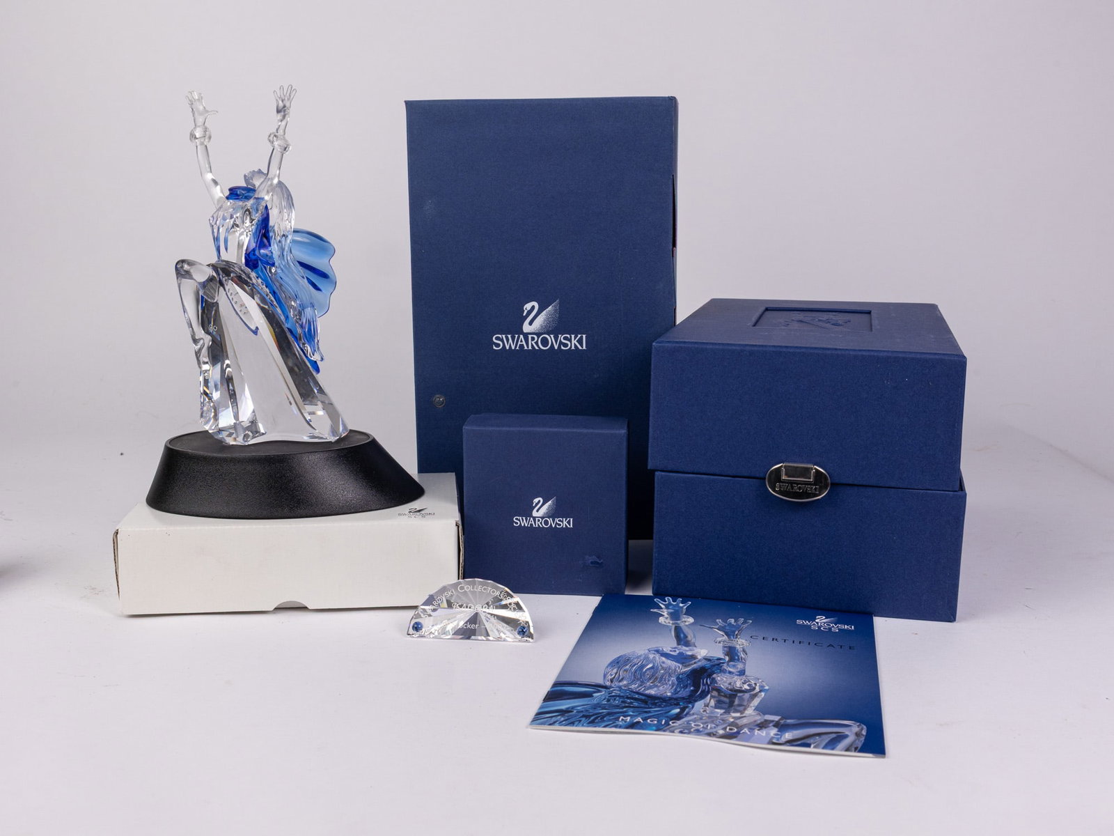 2002 Swarovski Crystal "Magic of Dance" Isadora Figurine IOB: 2002 Swarovski Crystal "Magic of Dance" Isadora Figurine IOB with display stand and plaque Size 8" H Literature Brooks Auction – Online Auction Terms & Conditions Contact: (856) 694-2960 |