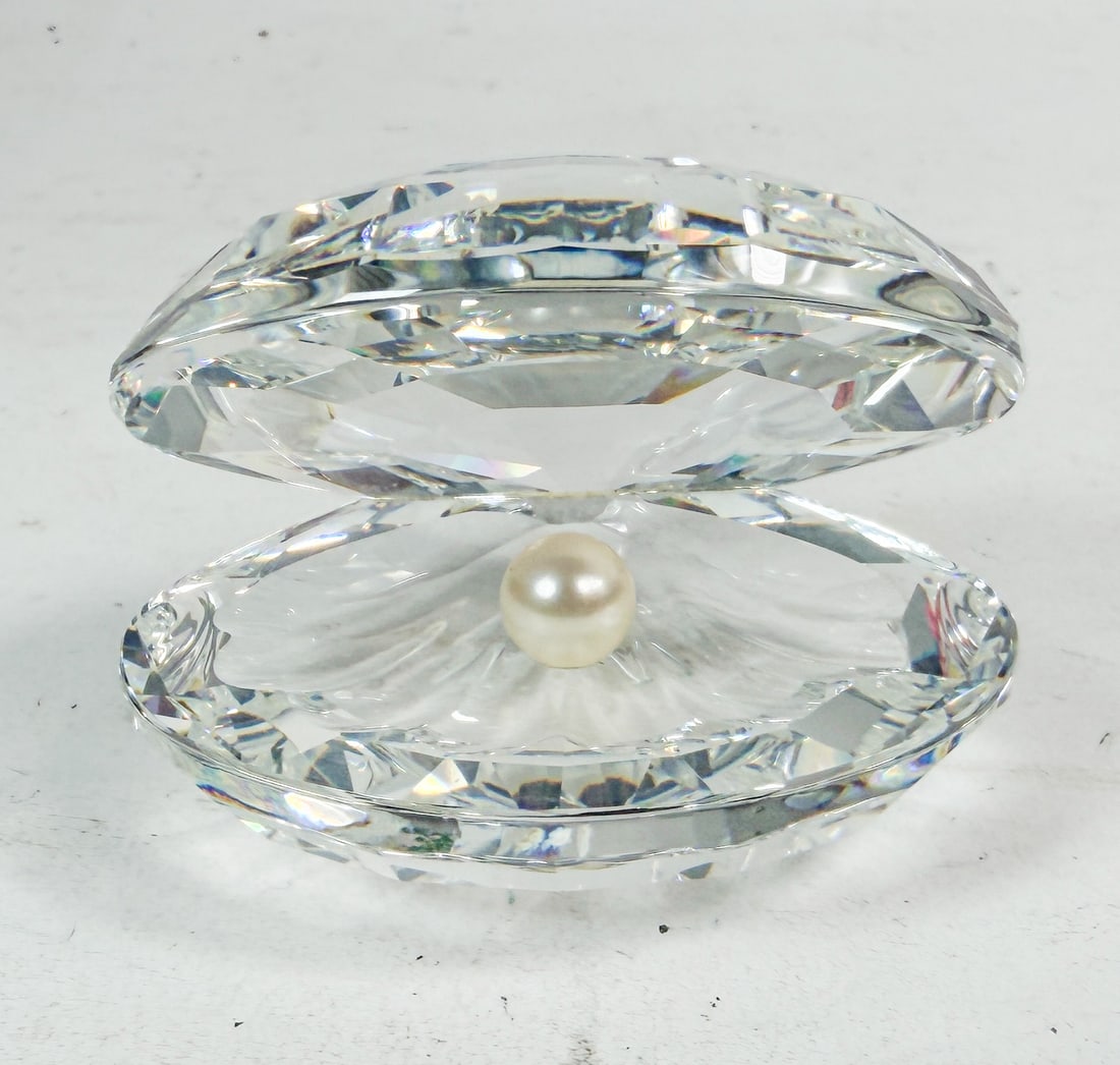 Swarovski Silver Crystal Shell with Pearl IOB - 2