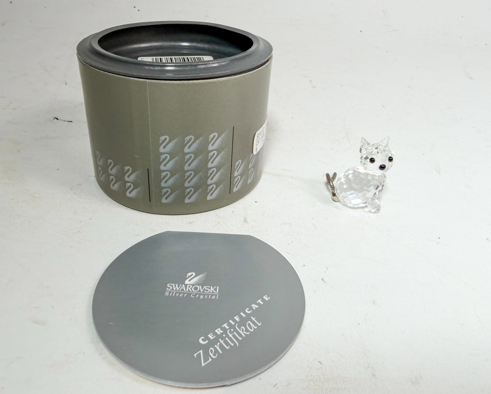 Swarovski Silver Crystal Sitting Cat IOB (1 of 4)
