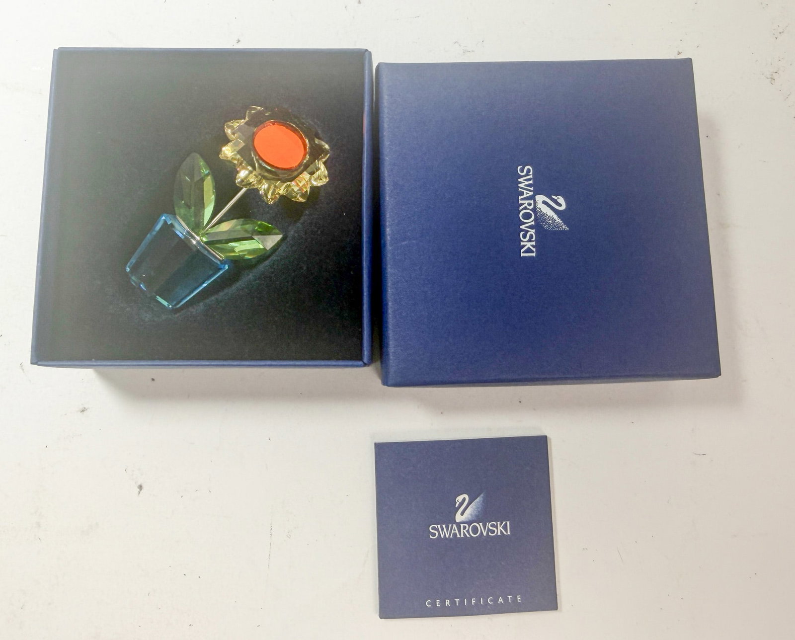 Swarovski Crystal Sunflower IOB (1 of 3)