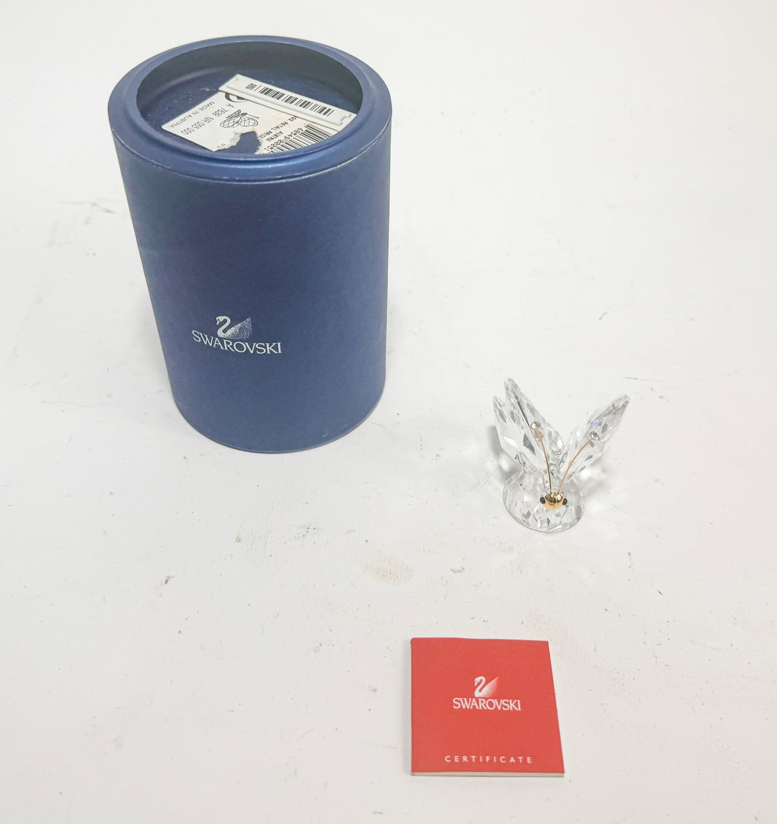 Swarovski Crystal Butterfly IOB: Swarovski Crystal Butterfly IOB Size 2" H Literature Brooks Auction – Online Auction Terms & Conditions Contact: (856) 694-2960 | info@brooks.auction READ BEFORE YOU BID: We want you to