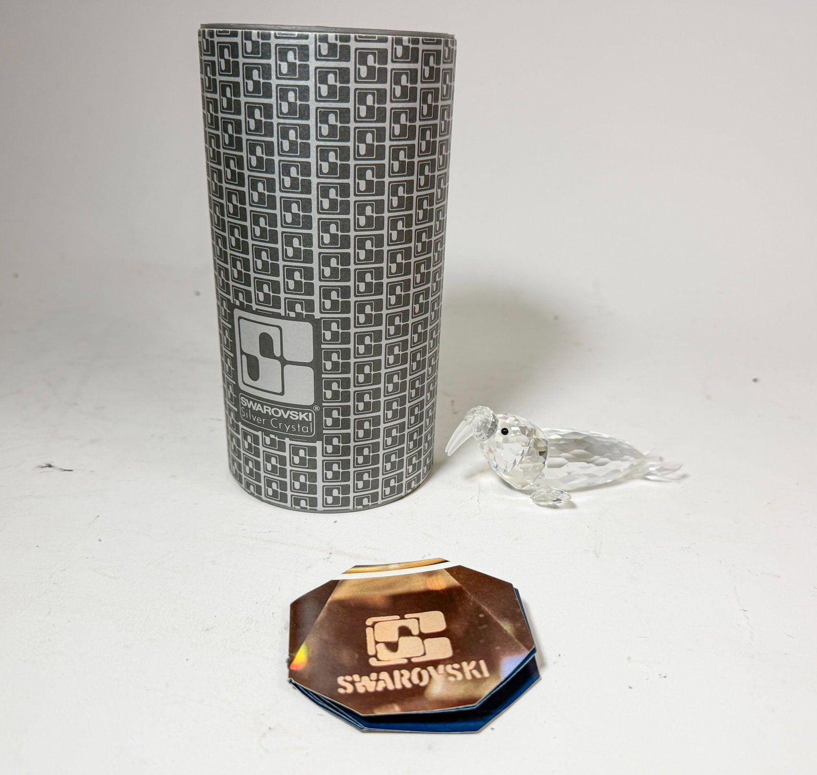 Swarovski Silver Crystal Walrus IOB: Swarovski Silver Crystal Walrus IOB Size 4" L Literature Brooks Auction – Online Auction Terms & Conditions Contact: (856) 694-2960 | info@brooks.auction READ BEFORE YOU BID: We want you to