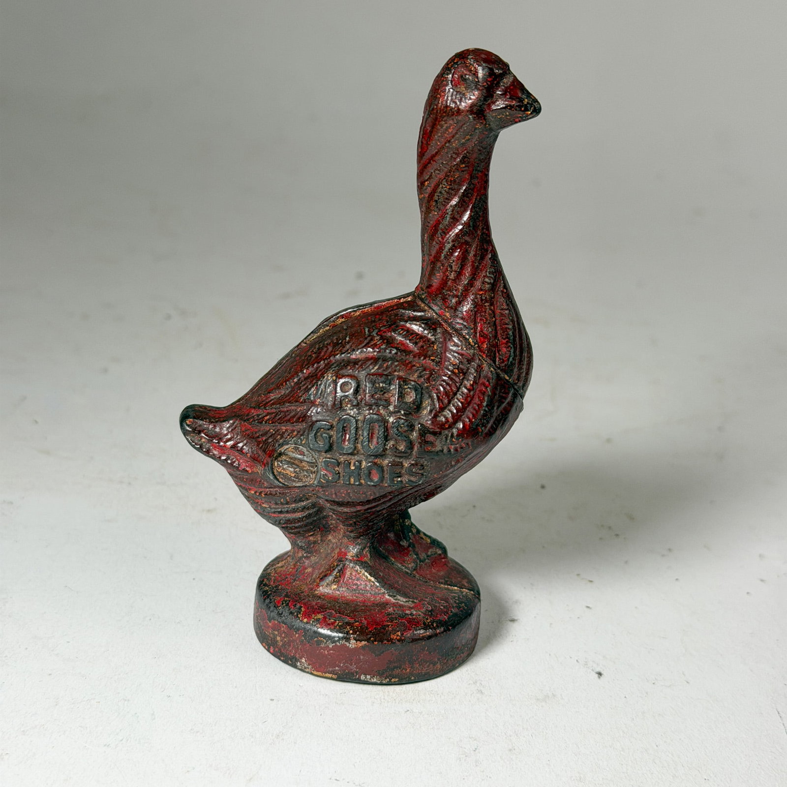 Red Goose Shoes Cast Iron Still Bank (1 of 4)