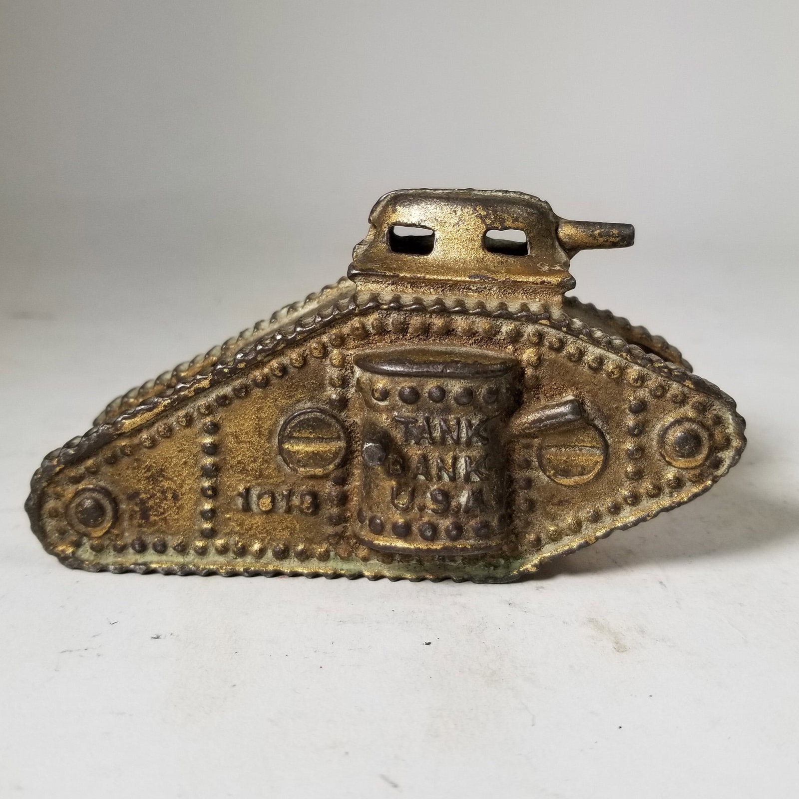 Tank Bank USA Cast Iron Still Bank (1 of 4)