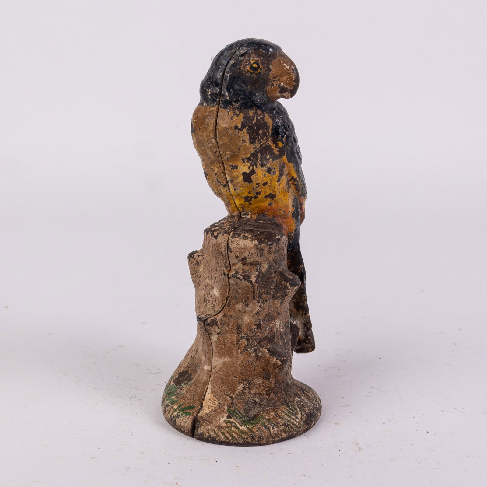 Parrot on Stump Cast Iron Still Bank (1 of 4)