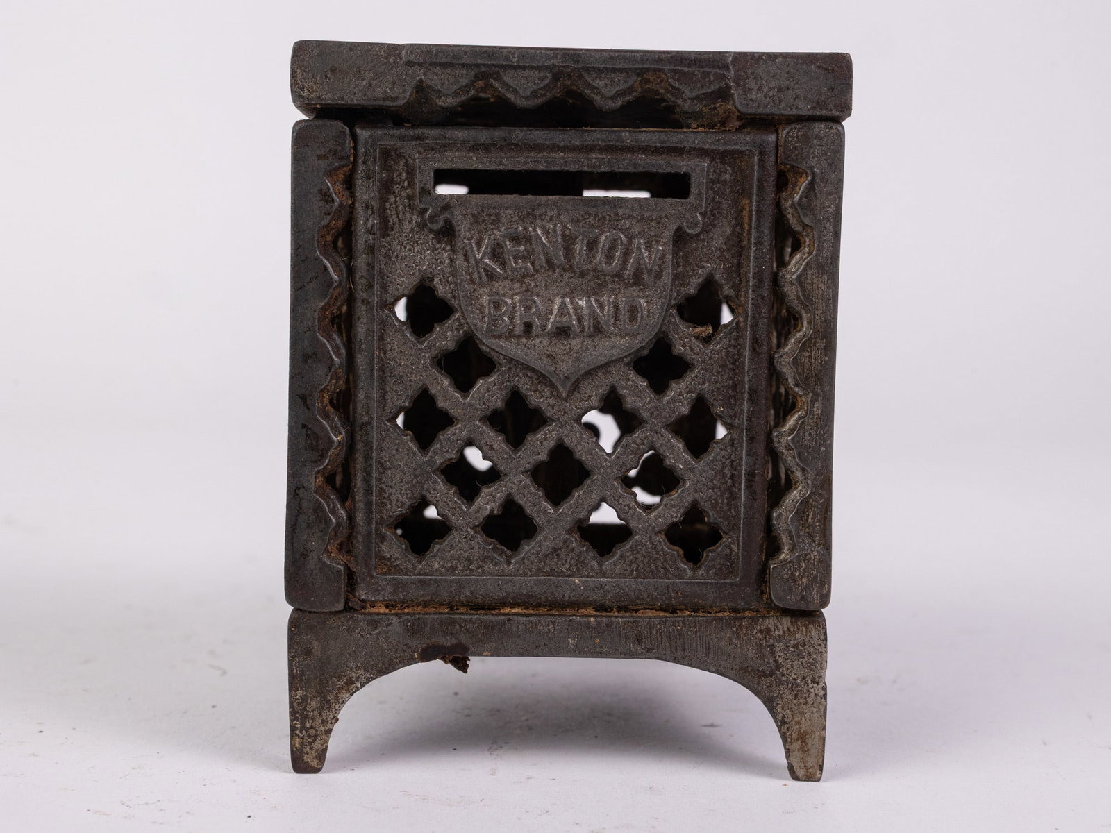 Kenton Brand Cast Iron Safe Bank (1 of 4)