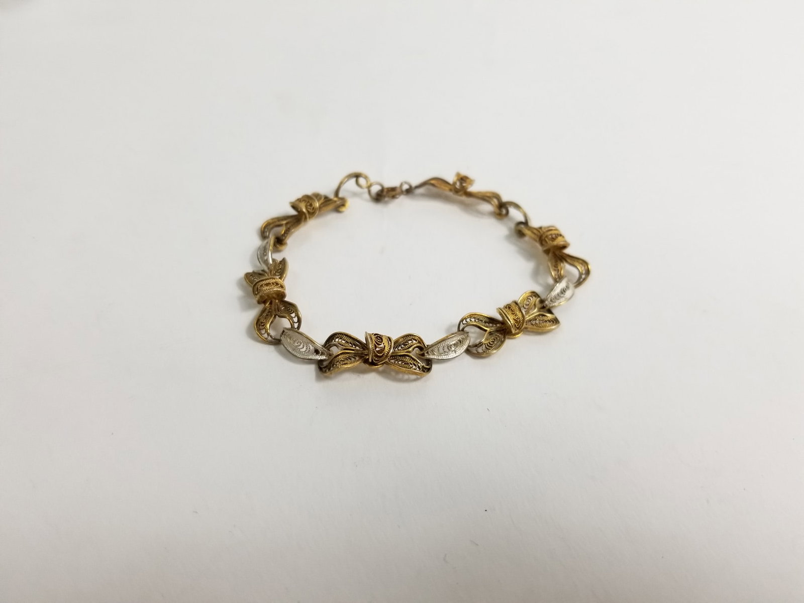 European Silver Filigree Bracelet: European Silver Filigree Bracelet, marked 800, weight 6.7g Literature Brooks Auction – Online Auction Terms & Conditions