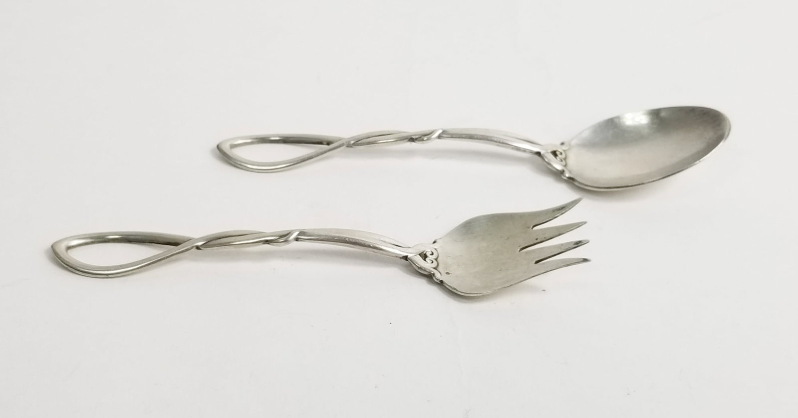 Pair of Vintage Sterling Silver Flatware (1 of 4)