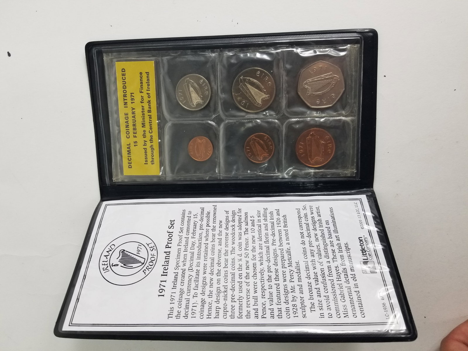 Foreign Coin Sets Canada, Ireland, And Iraq - 5