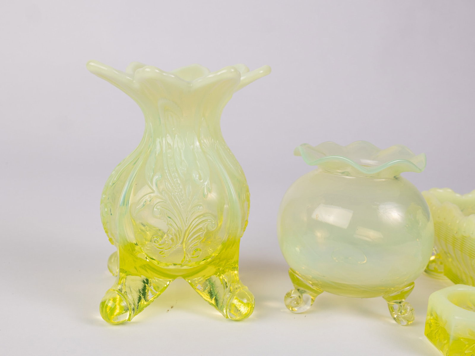 Assorted Vaseline Uranium Glass Articles - 3