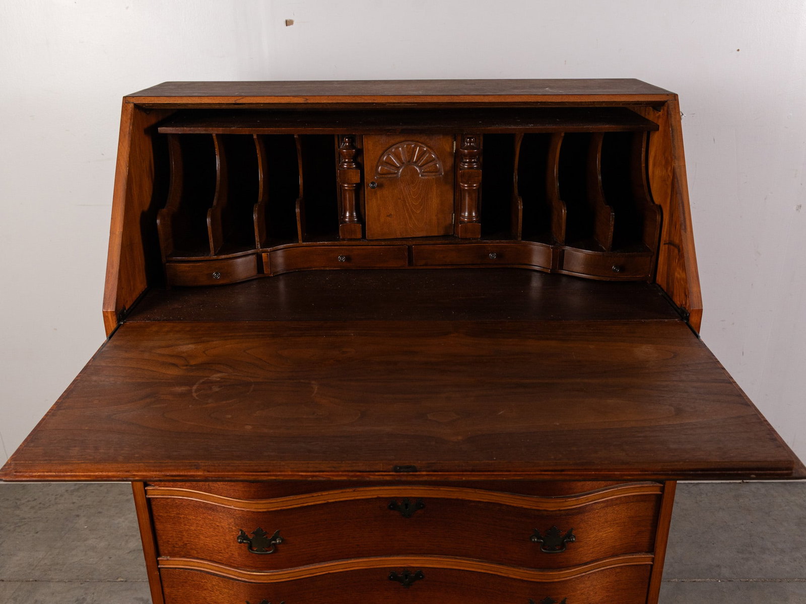 Antique Serpentine Writing Desk - 4