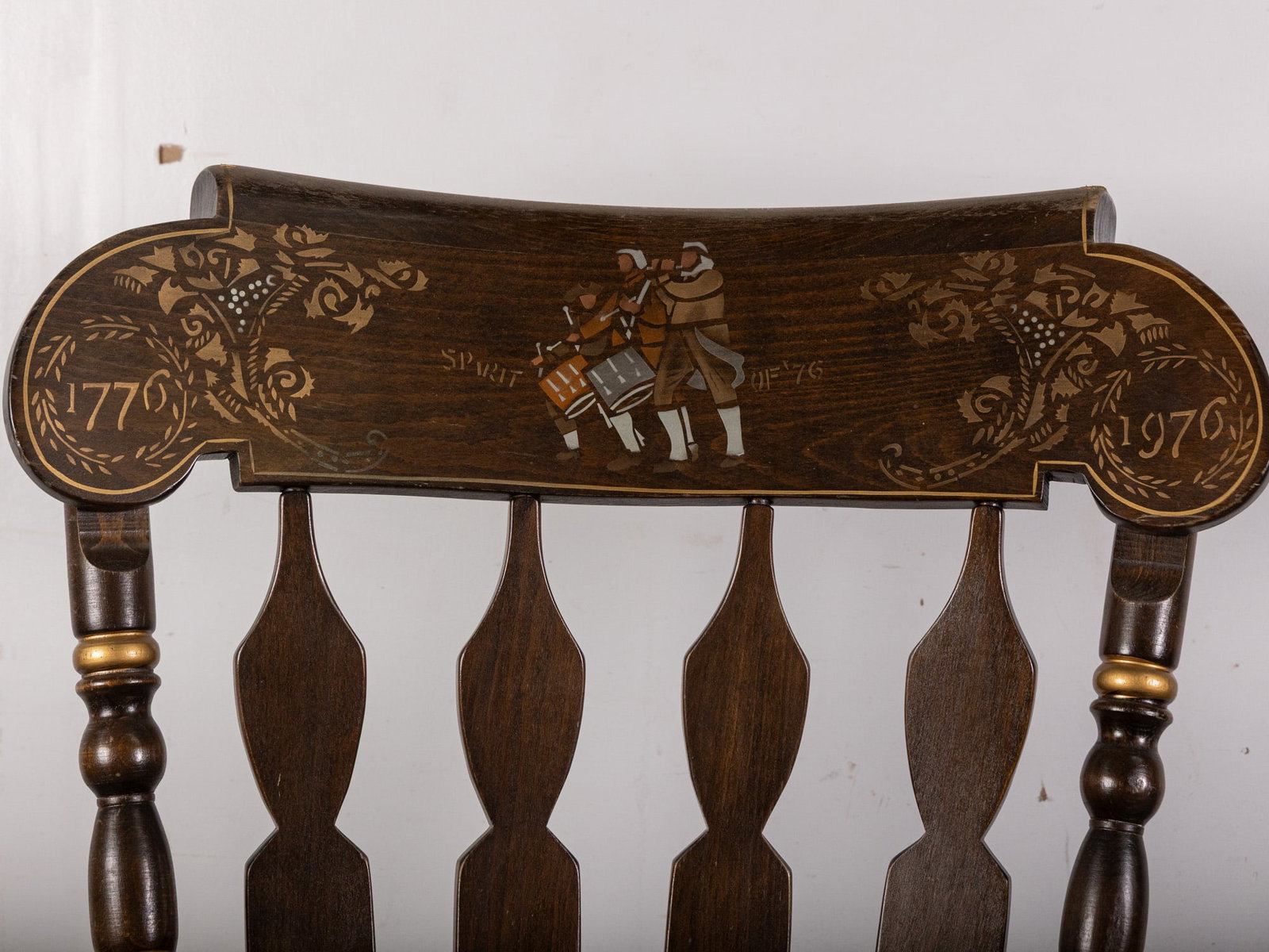 Vintage Bicentennial Motif Rocking Chair - 2