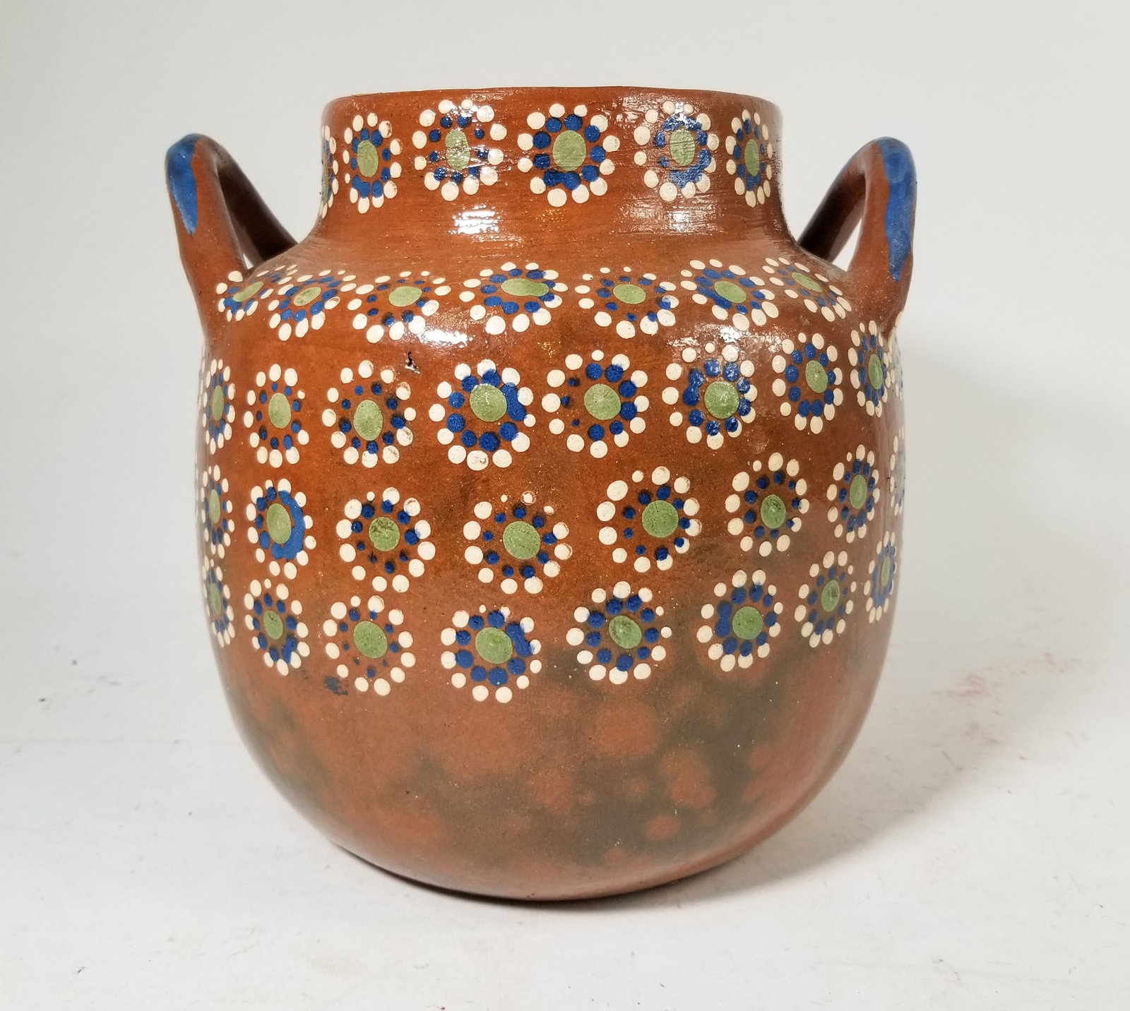 Mexican Olla de Barro Hand Enamel Paint Decorated Terracotta Red Clay Bean Pot: Mexican Olla de Barro Hand Enamel Paint Decorated Terracotta Red Clay Bean Pot Size 10" x 10" x 8" Literature Brooks Auction – Online Auction Terms & Conditions Contact: (856) 694-2960 |