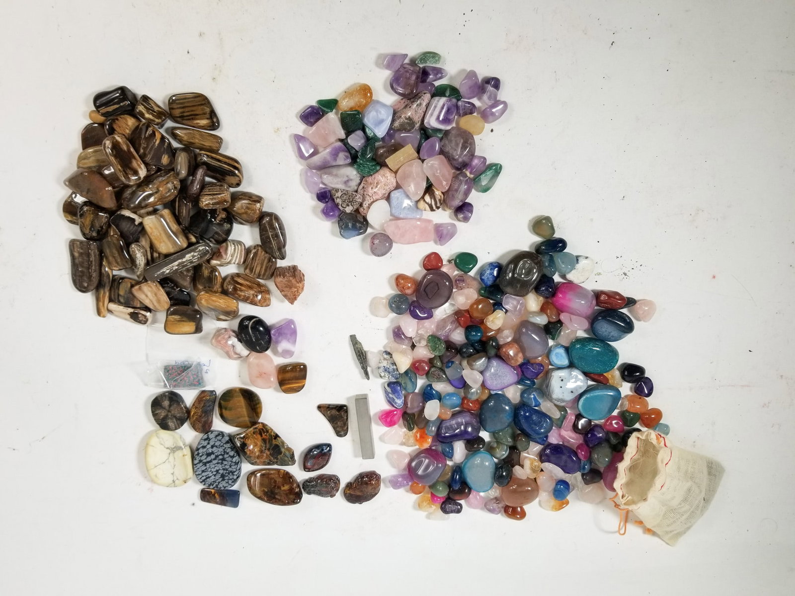 Lot of Assorted Rocks and Crystals (1 of 4)