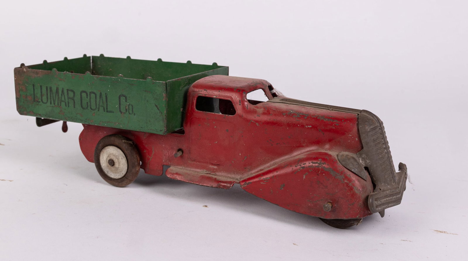 Vintage Wyandotte Lumar Coal Co. Pressed Steel Truck (1 of 3)