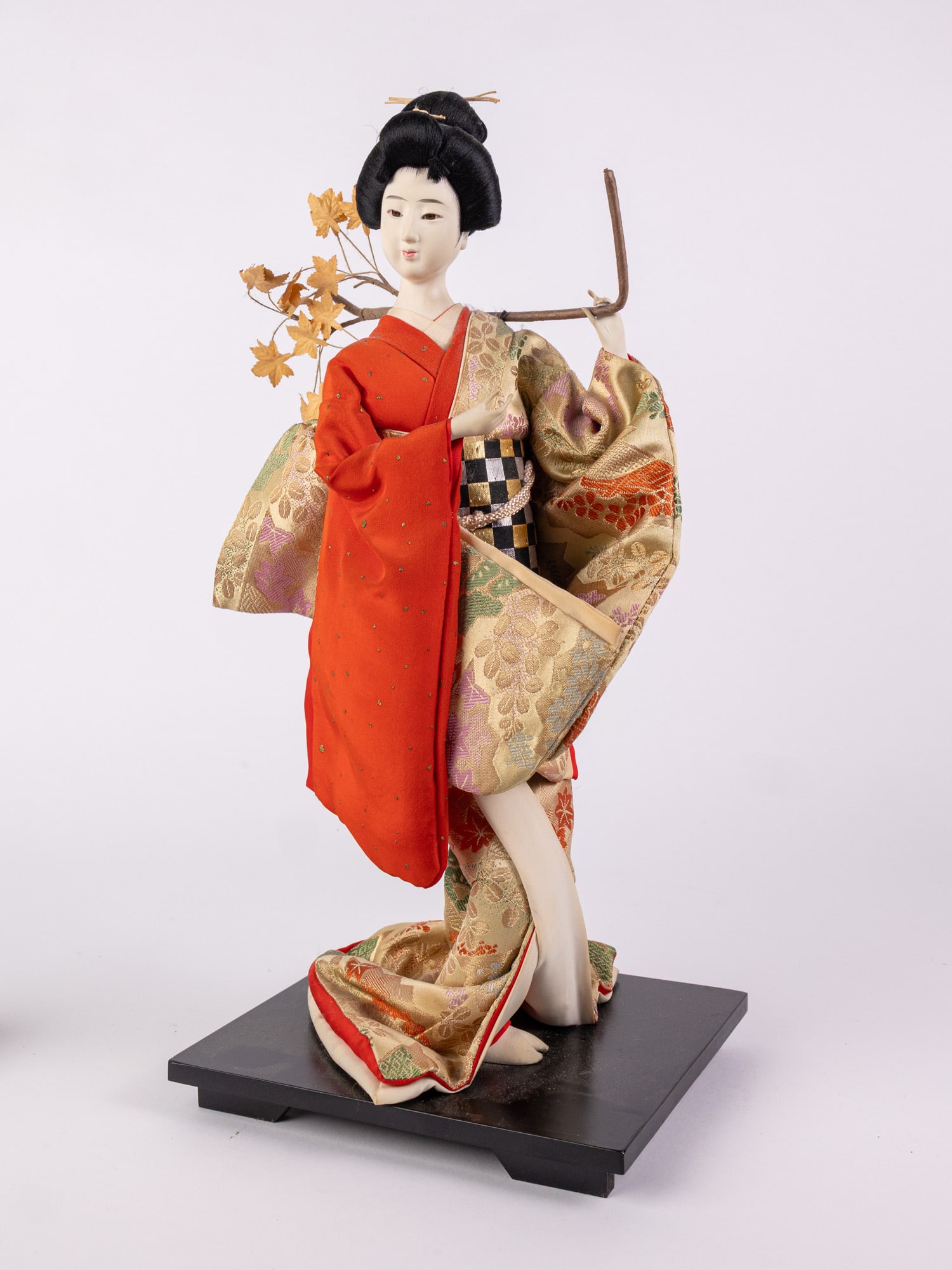 Vintage Japanese Geisha Kyugetsu Doll: Vintage Japanese Geisha Kyugetsu Doll Size 18" H Literature Brooks Auction – Online Auction Terms & Conditions Contact: (856) 694-2960 | info@brooks.auction READ BEFORE YOU BID: We want