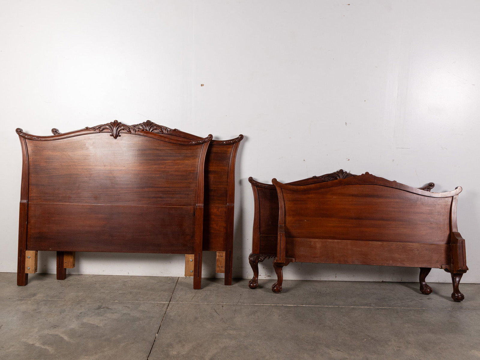 Pair of Vintage Mahogany Twin Headboard/Footboards (1 of 3)