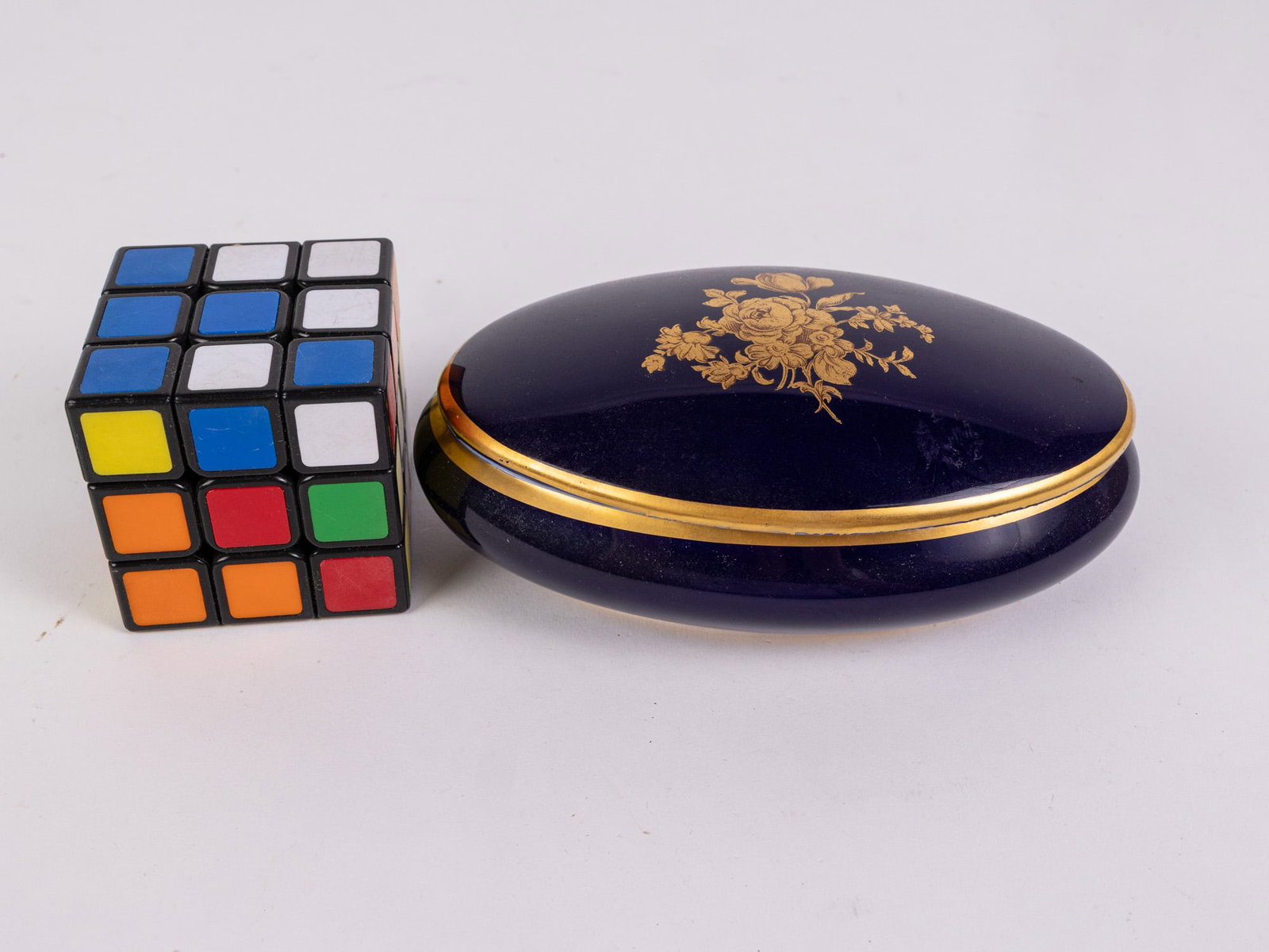 Vintage Limoges Cobalt & Gold Porcelain Trinket Box - 2