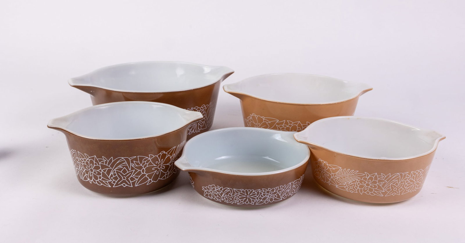 Set of Five Vintage Pyrex Woodland Cinderella Serving Bowls (1 of 5)