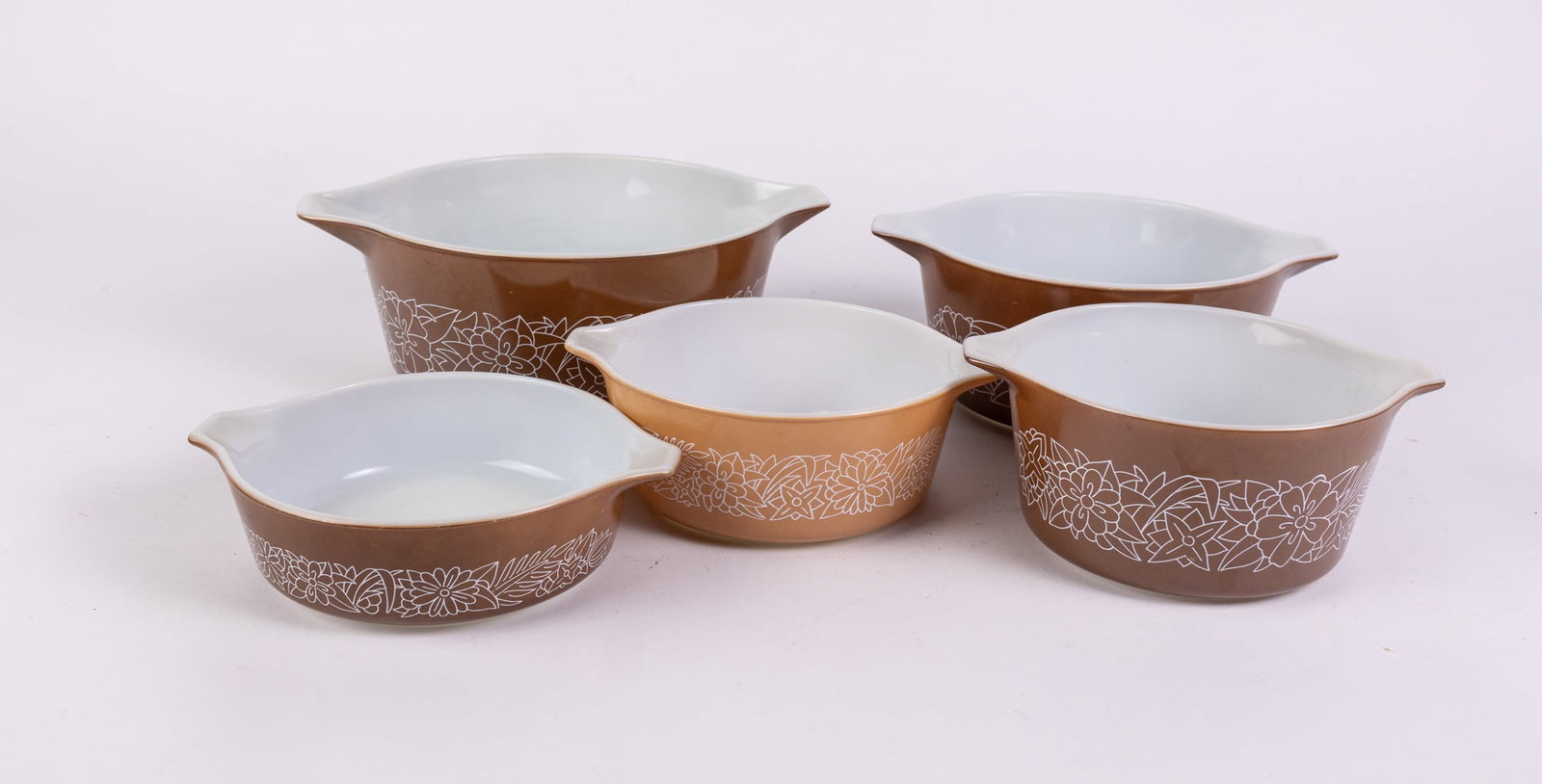 Set of Five Vintage Pyrex Woodland Cinderella Serving Bowls (1 of 4)