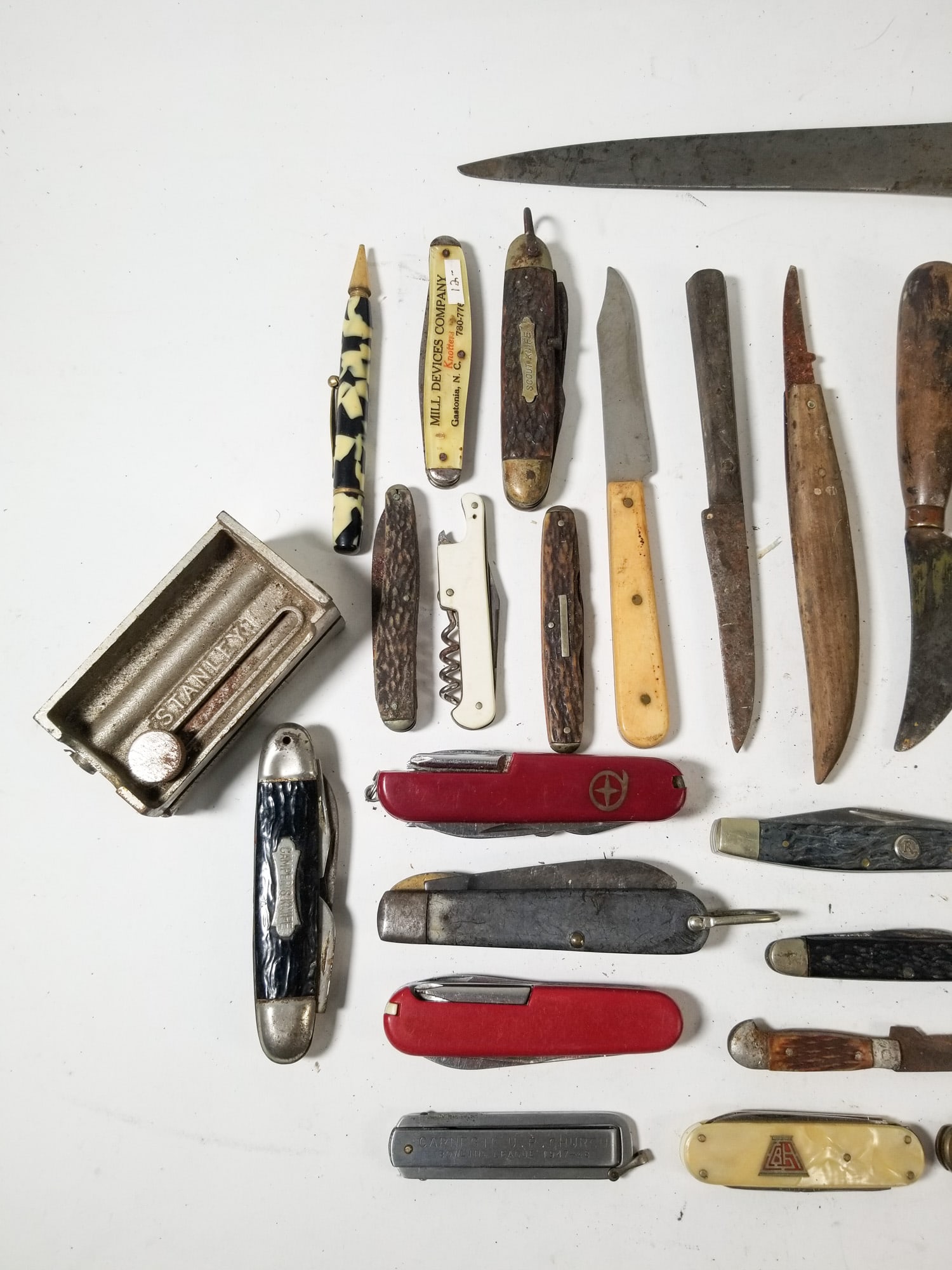 Assortment of Vintage & Antique Articles ft. Folding Knives & Letter Openers - 2