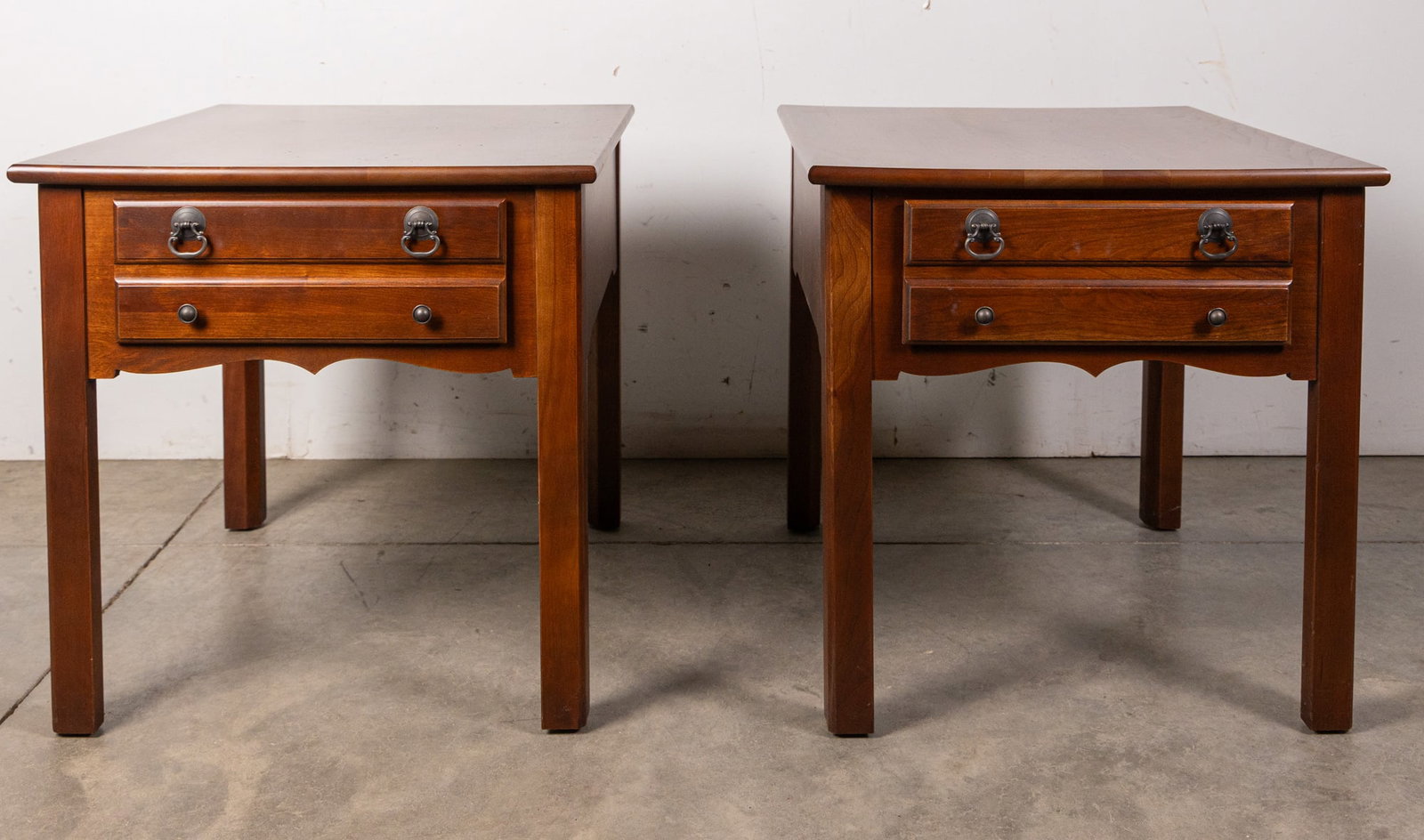 Pair of Contemporary 1-Drawer End Tables: Pair of Contemporary 1-Drawer End Tables Size 22" x 22" x 26" Literature Brooks Auction – Online Auction Terms & Conditions Contact: (856) 694-2960 | info@brooks.auction READ BEFORE YOU BID: We
